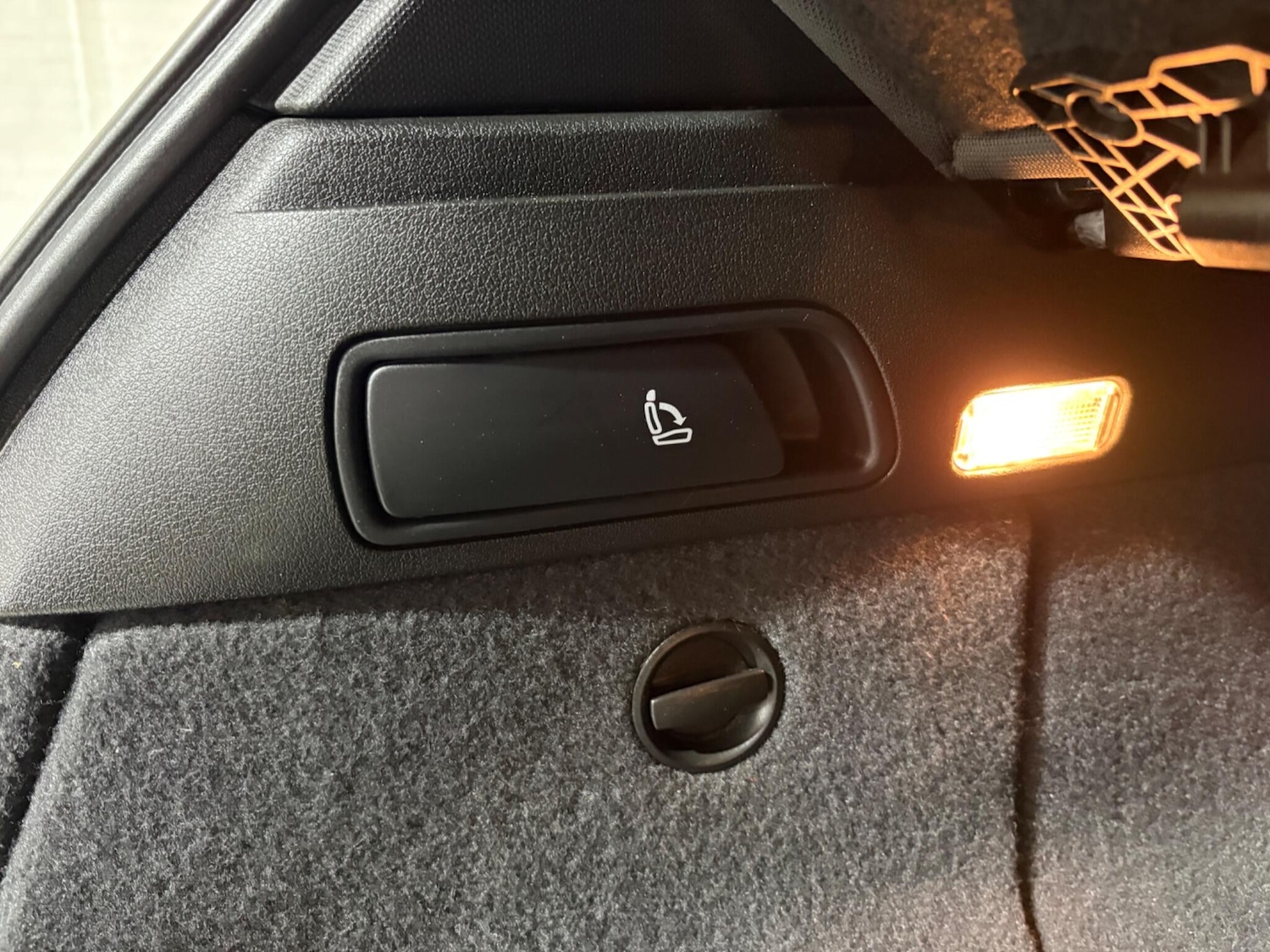 Used Audi SQ5 2015 for sale - 78184790: Photo 59