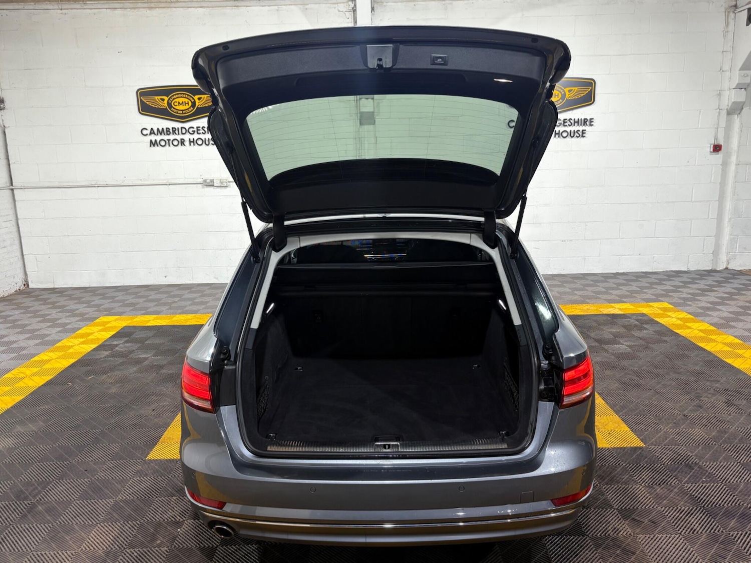 Used Audi A4 2016 for sale - 77040069: Photo 11