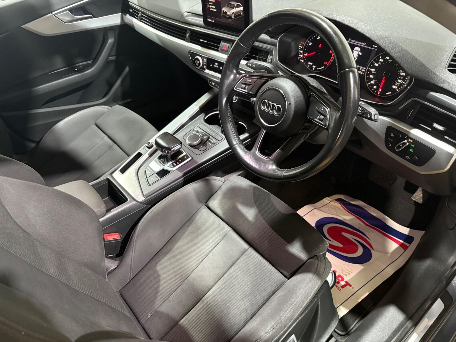 Used Audi A4 2016 for sale - 77040069: Photo 3