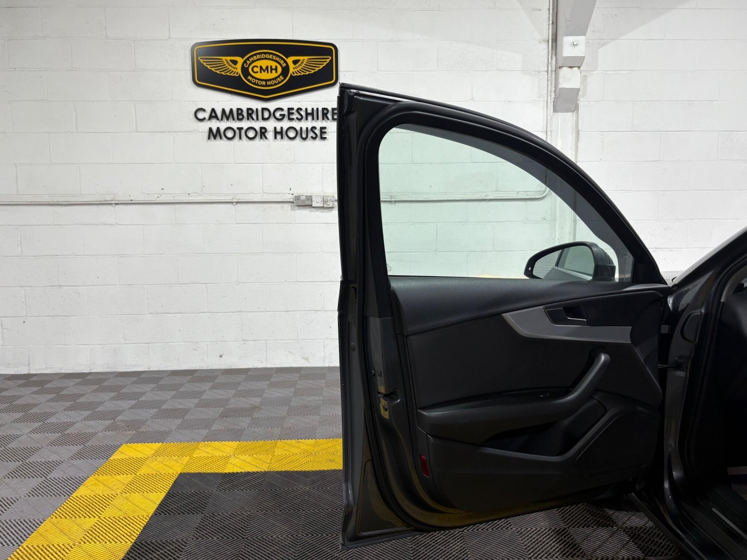 Used Audi A4 2016 for sale - 77040069: Photo 34