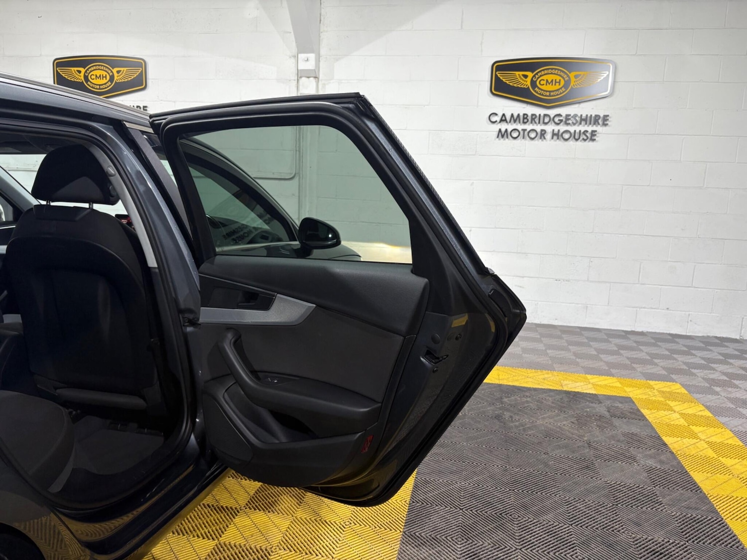 Used Audi A4 2016 for sale - 77040069: Photo 37