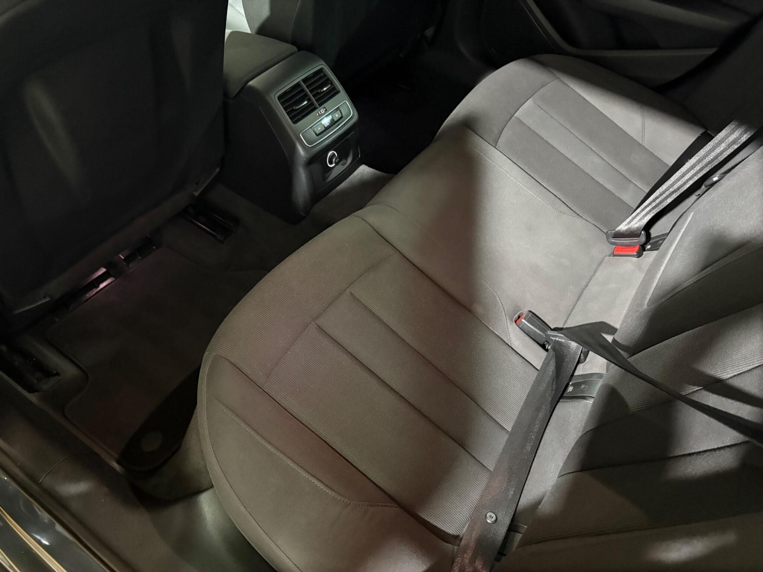 Used Audi A4 2016 for sale - 77040069: Photo 43