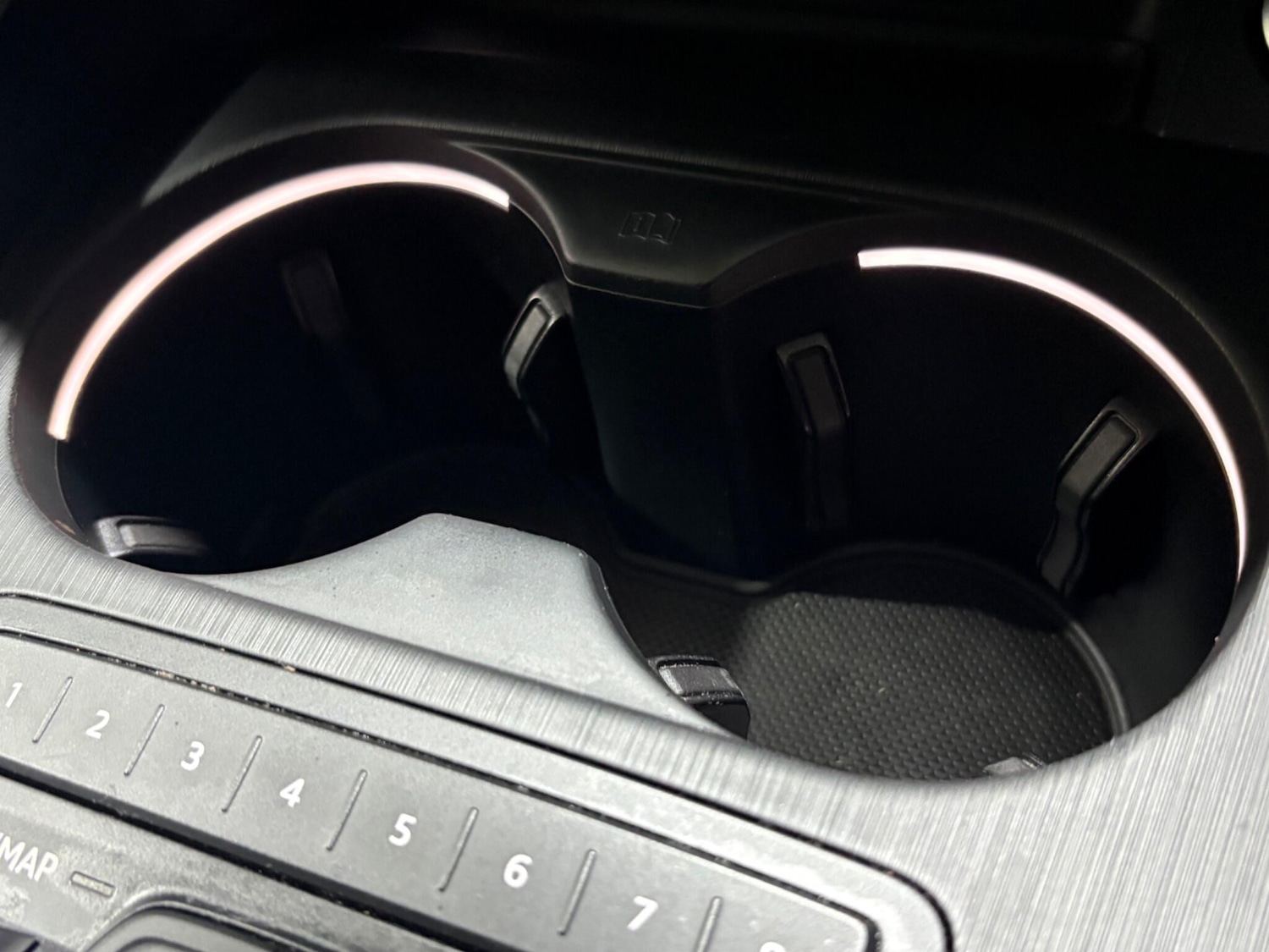 Used Audi A4 2016 for sale - 77040069: Photo 70