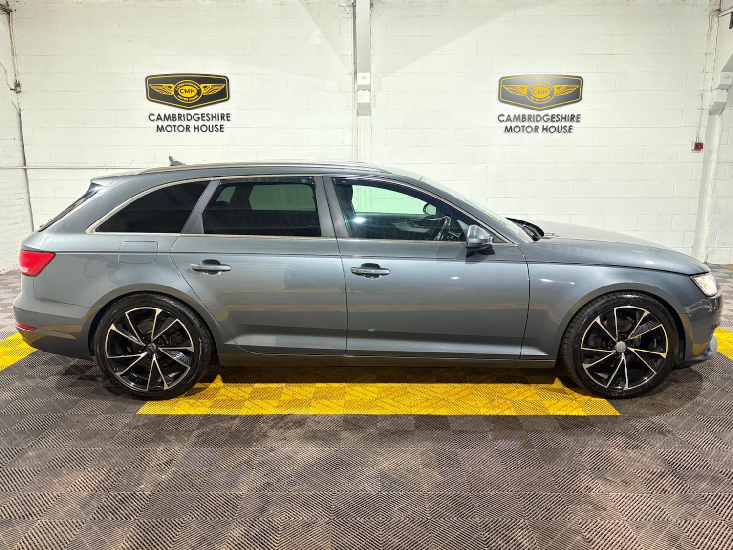 Used Audi A4 2016 for sale - 77040069: Photo 8