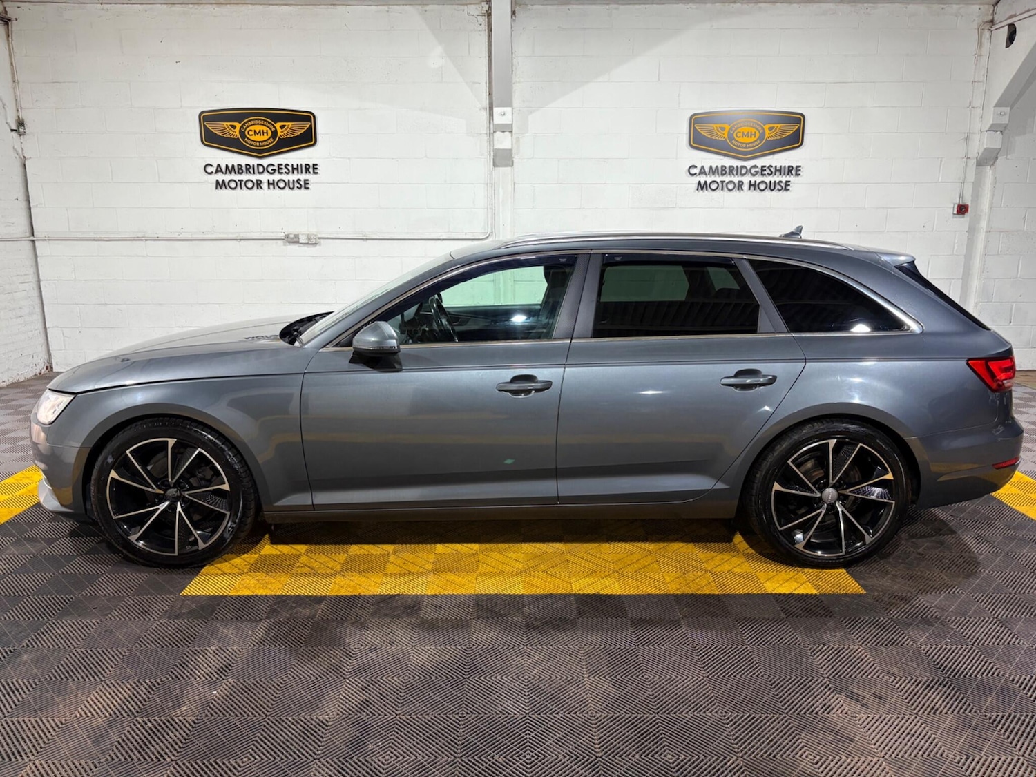 Used Audi A4 2016 for sale - 77040069: Photo 9