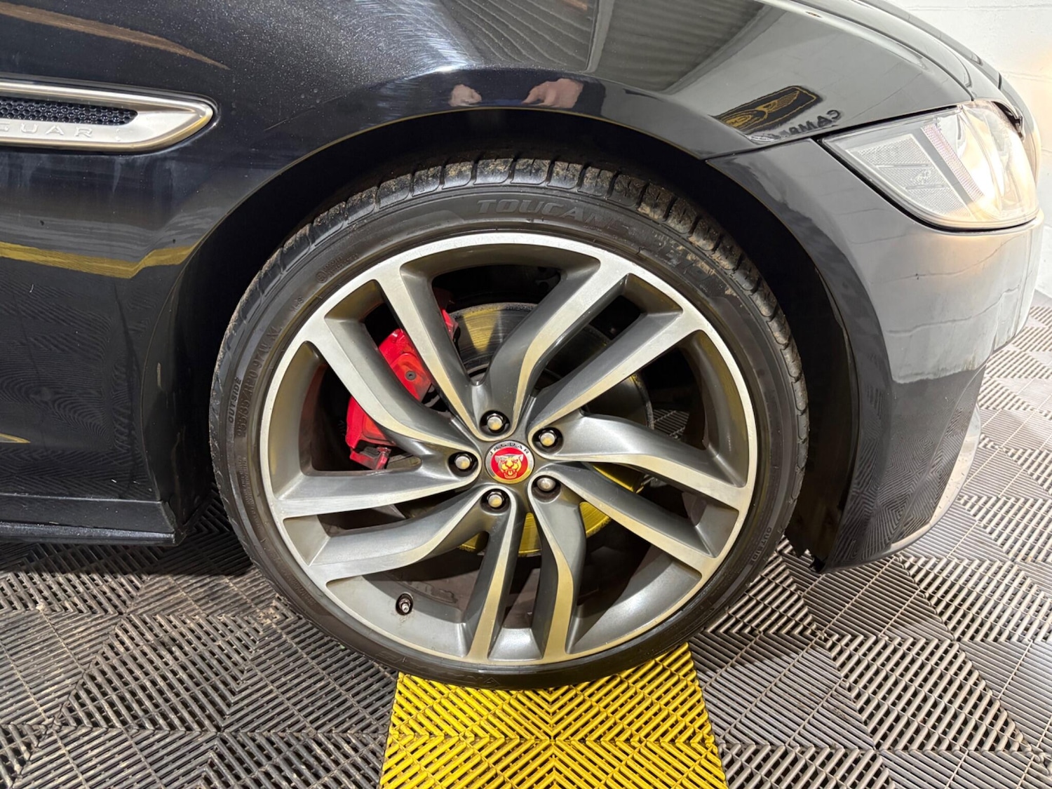 Used Jaguar XF 2017 for sale - 77637546: Photo 13