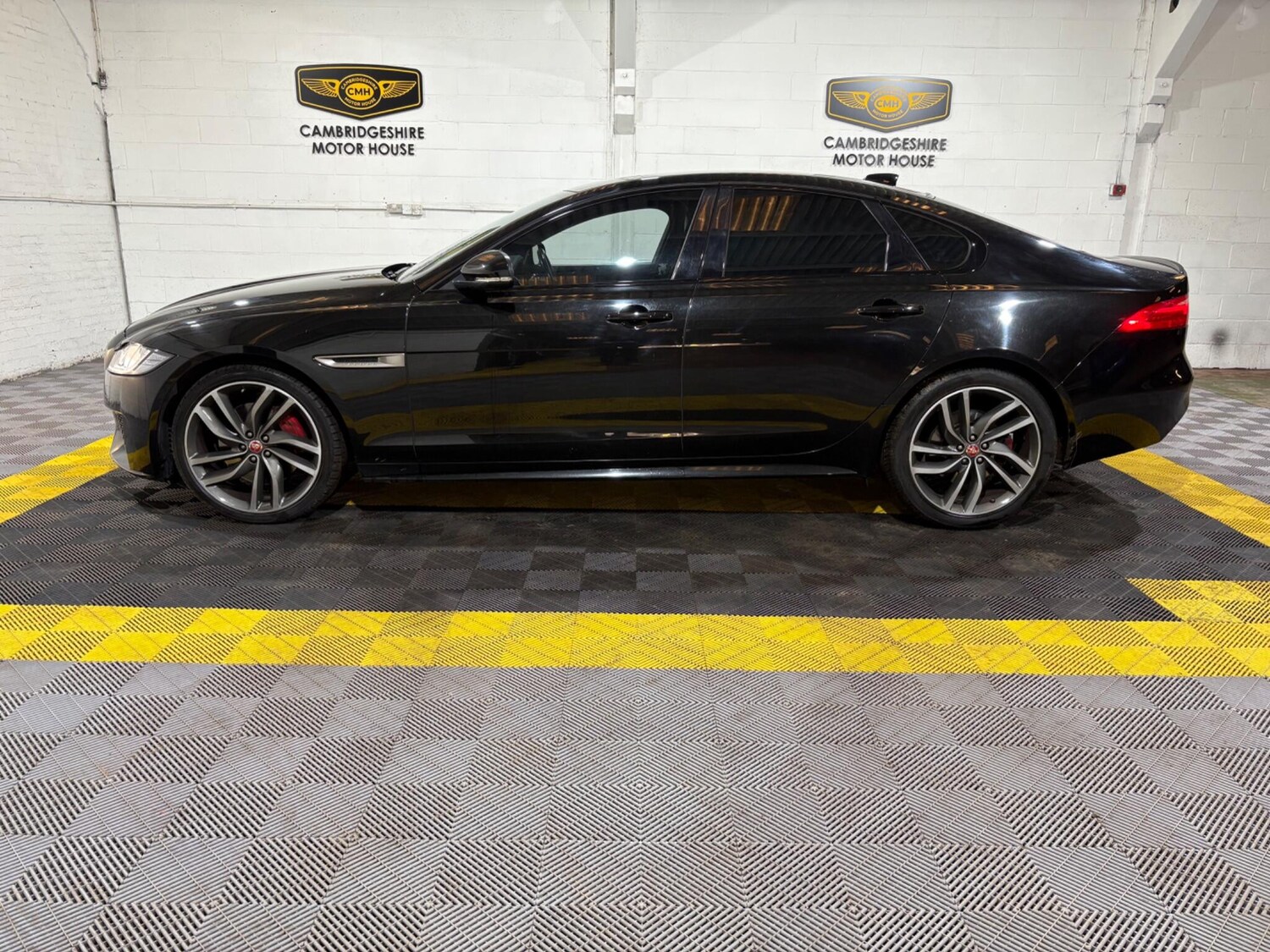 Used Jaguar XF 2017 for sale - 77637546: Photo 34