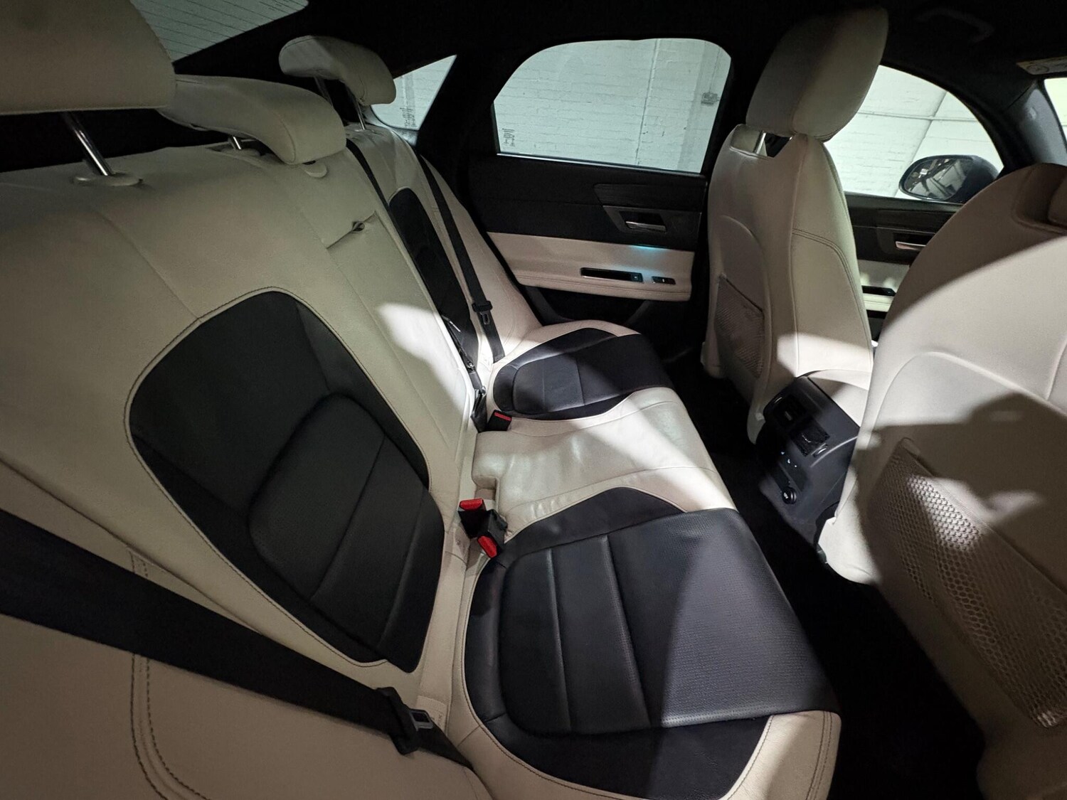 Used Jaguar XF 2017 for sale - 77637546: Photo 48