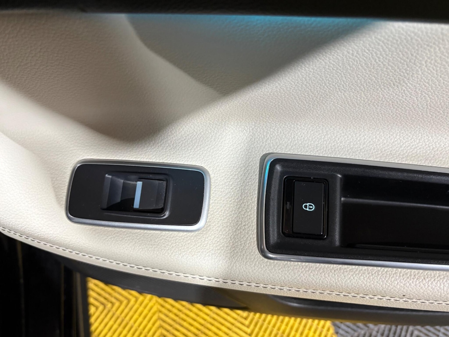 Used Jaguar XF 2017 for sale - 77637546: Photo 50