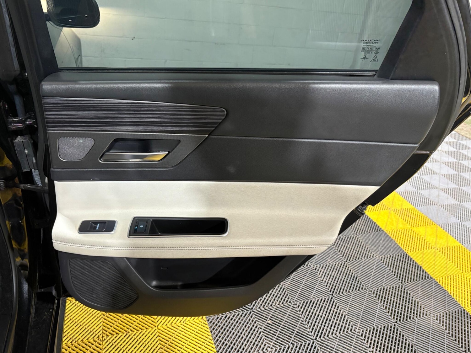 Used Jaguar XF 2017 for sale - 77637546: Photo 51