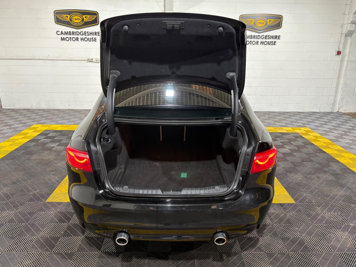 Used Jaguar XF 2017 for sale - 77637546: Photo 55