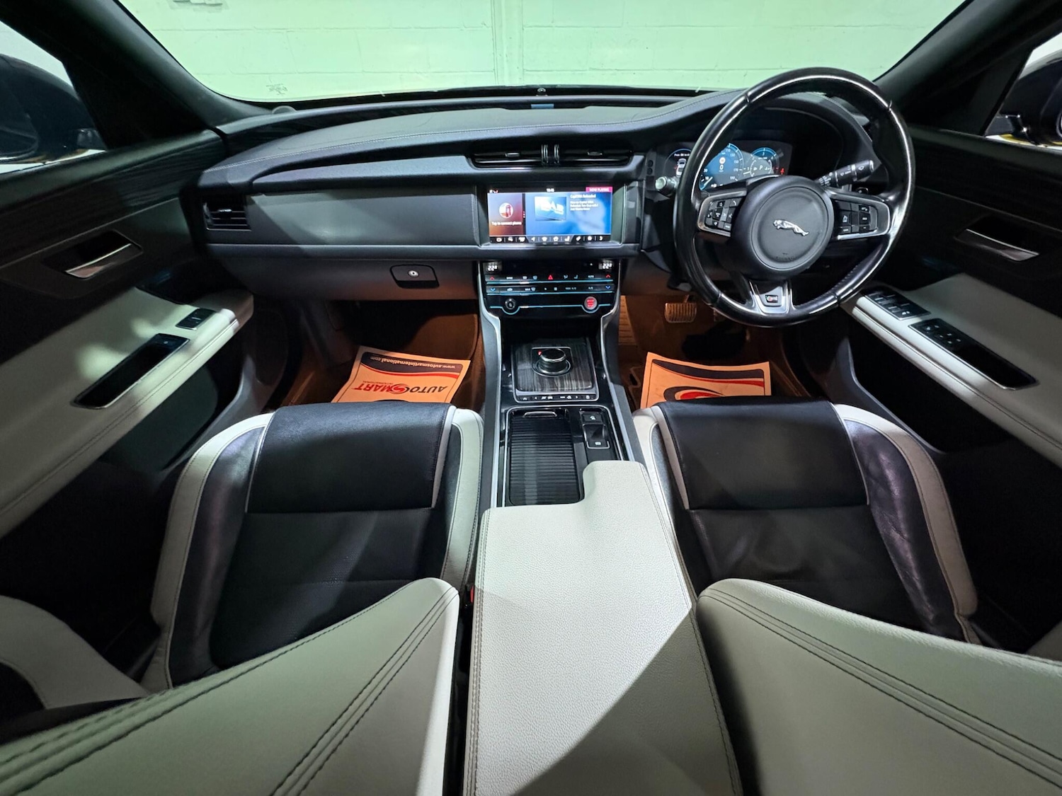 Used Jaguar XF 2017 for sale - 77637546: Photo 60