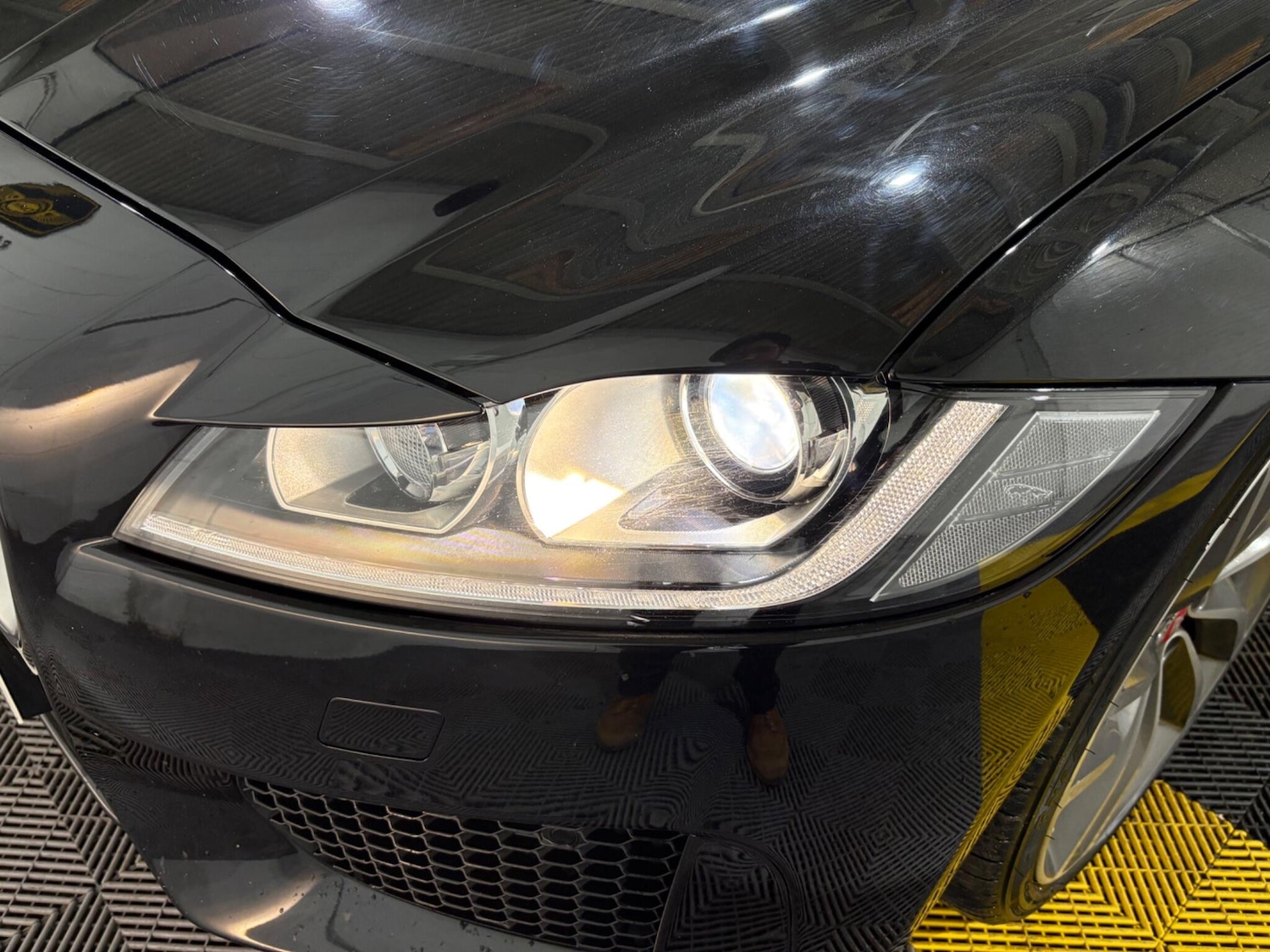 Used Jaguar XF 2017 for sale - 77637546: Photo 78