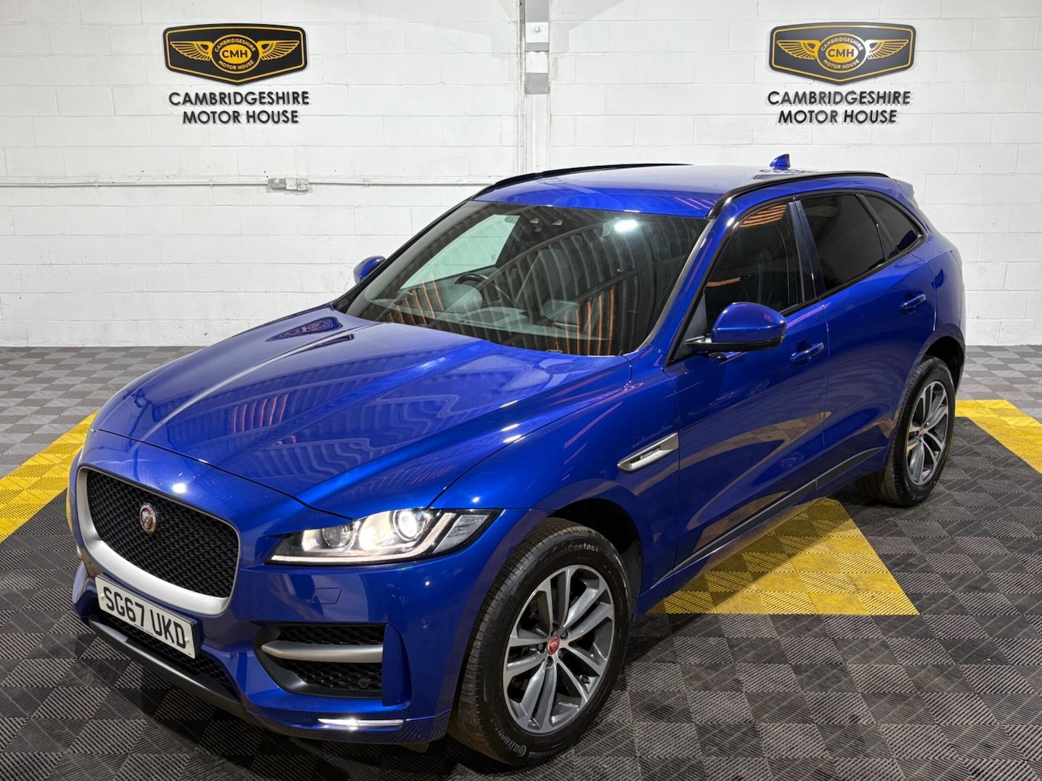Used Jaguar F-Pace 2017 for sale - 76801476: Photo 11