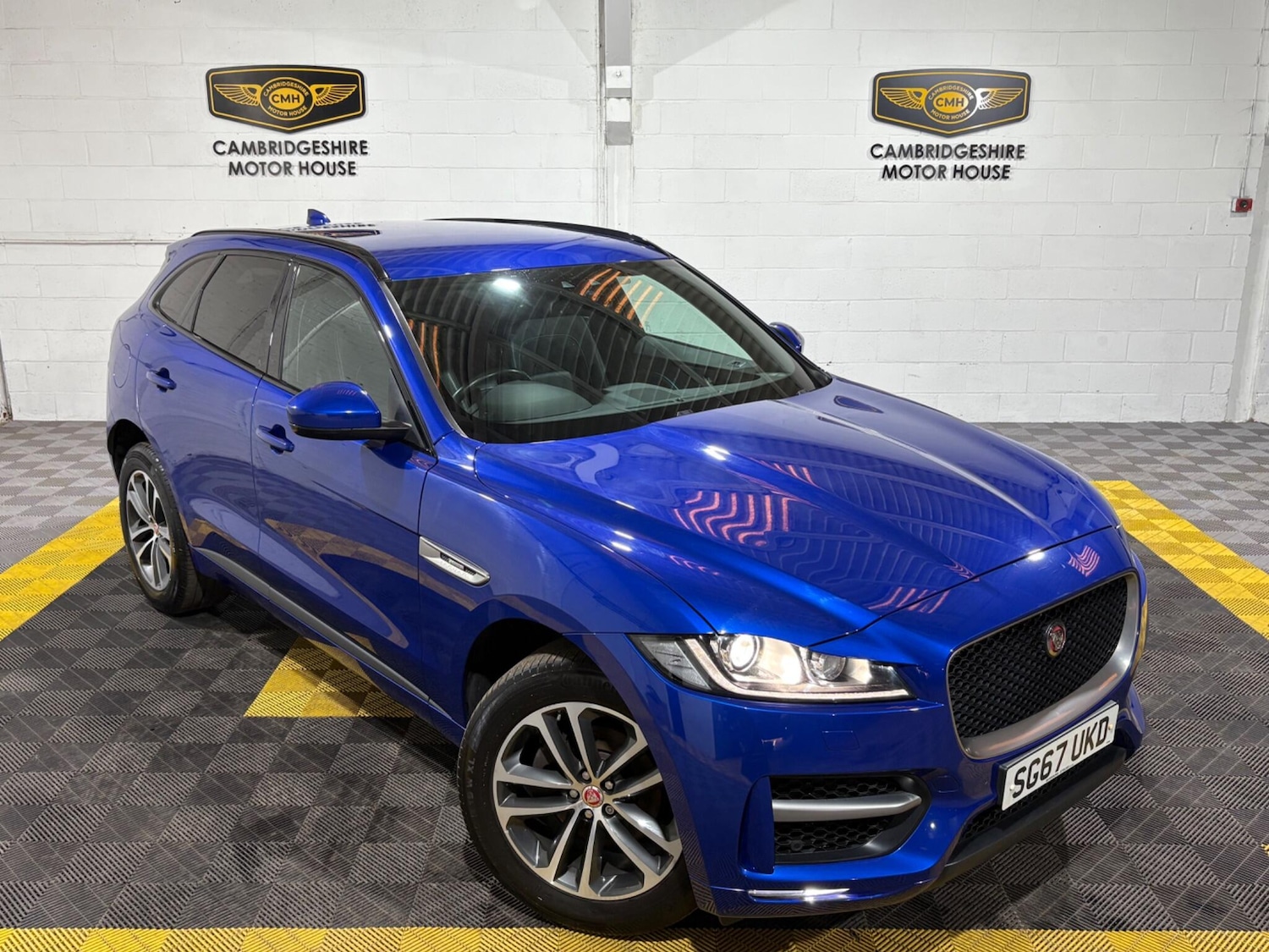 Used Jaguar F-Pace 2017 for sale - 76801476: Photo 13