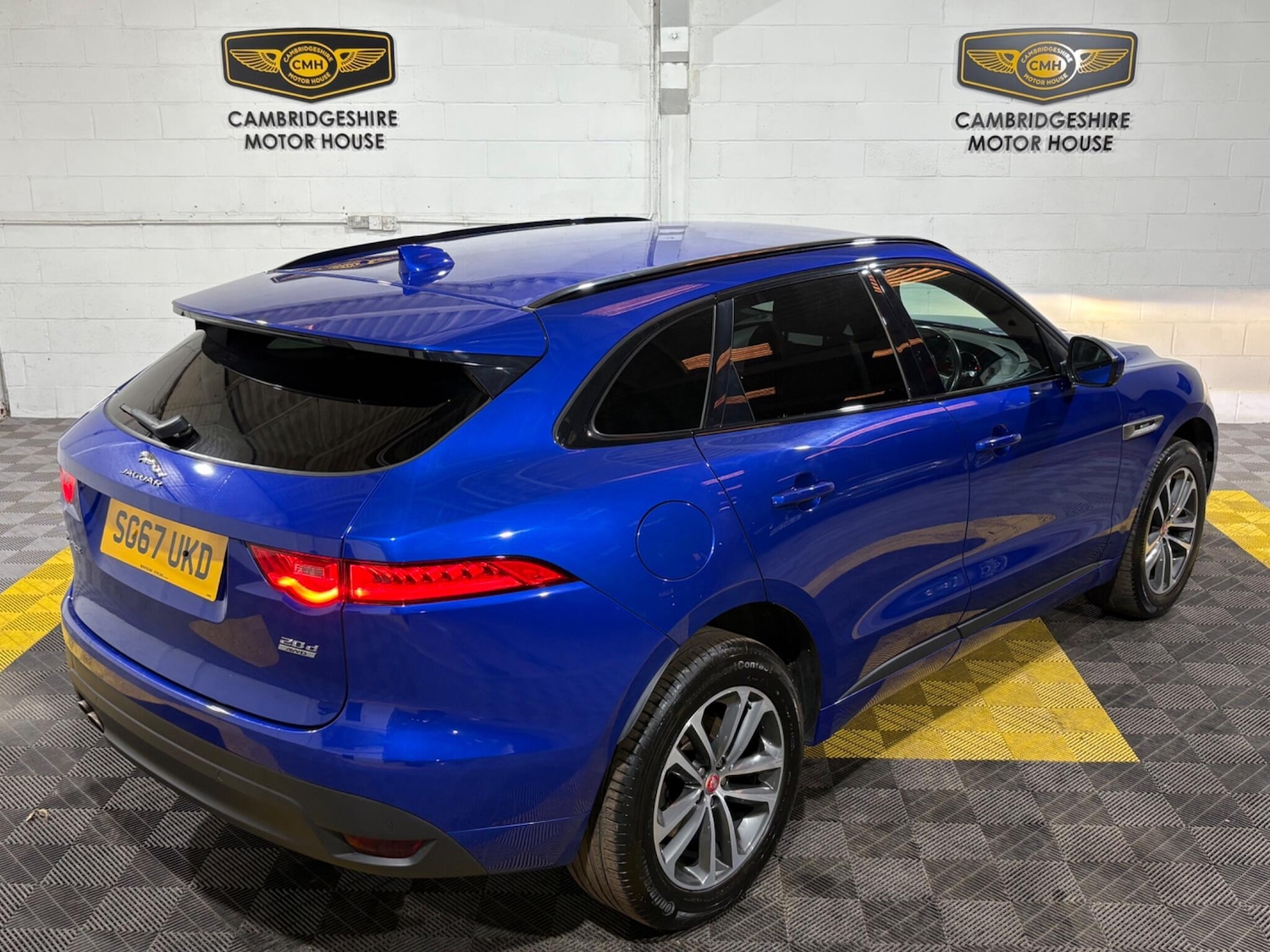 Used Jaguar F-Pace 2017 for sale - 76801476: Photo 15