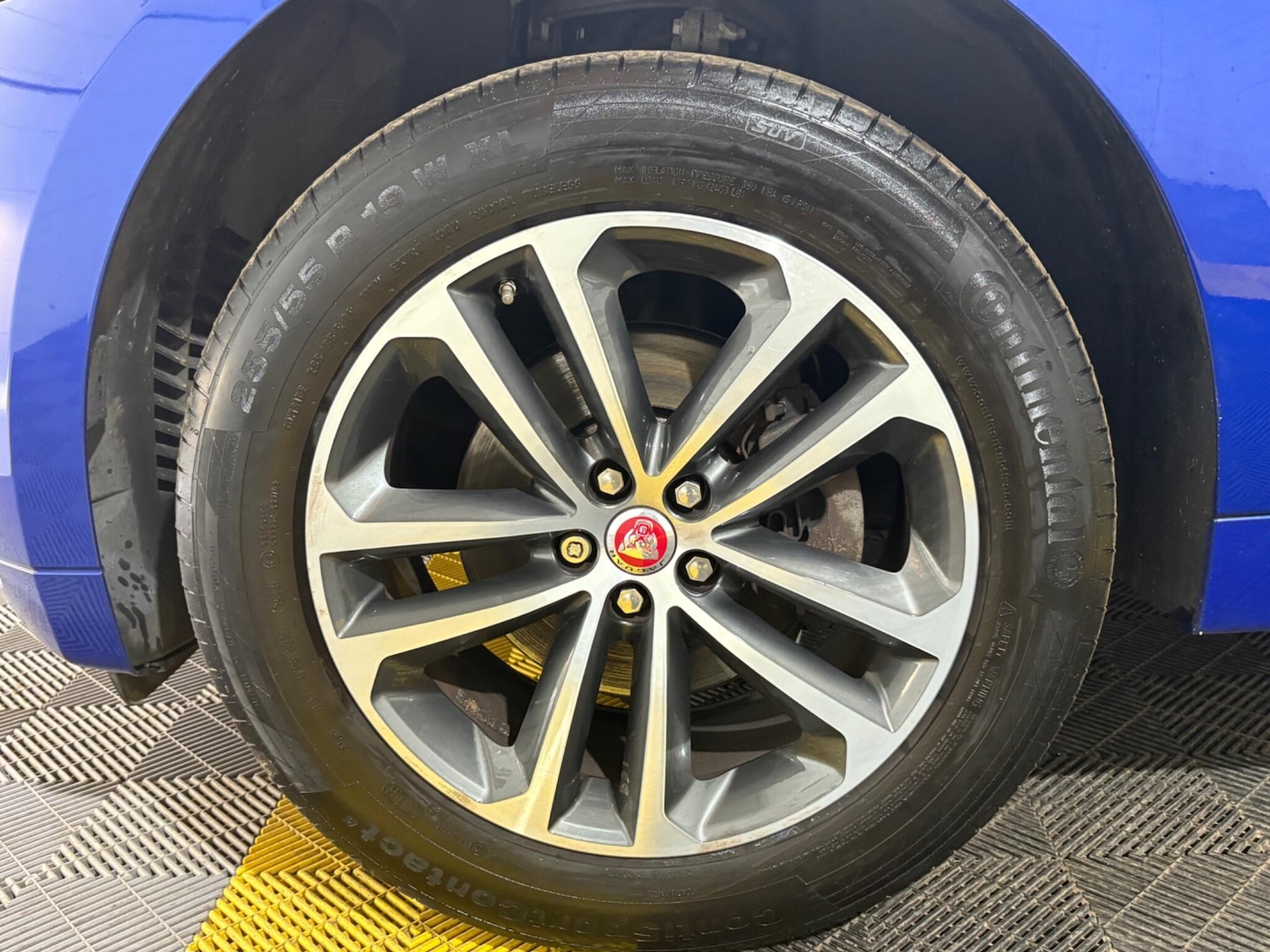 Used Jaguar F-Pace 2017 for sale - 76801476: Photo 27