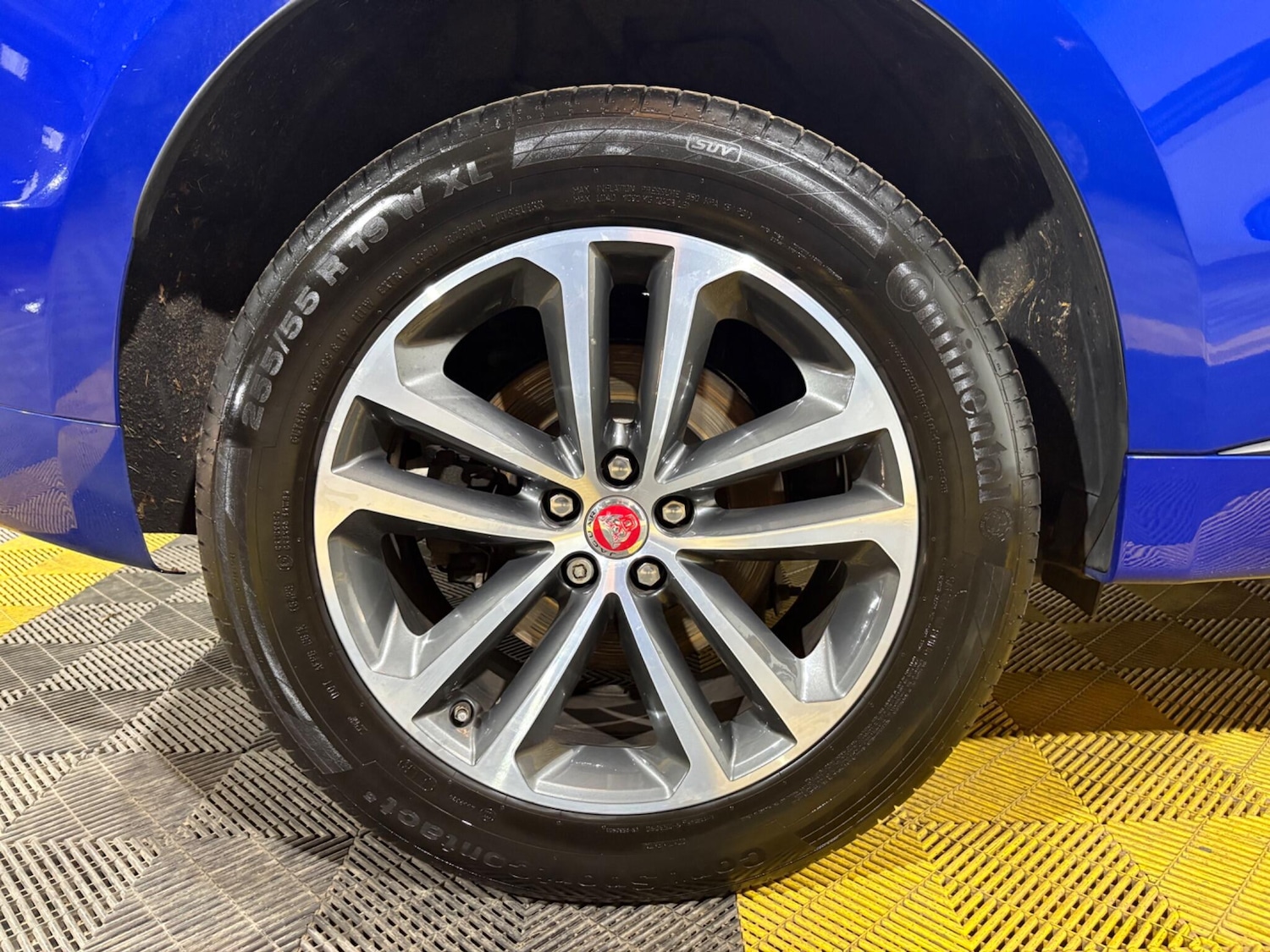 Used Jaguar F-Pace 2017 for sale - 76801476: Photo 29