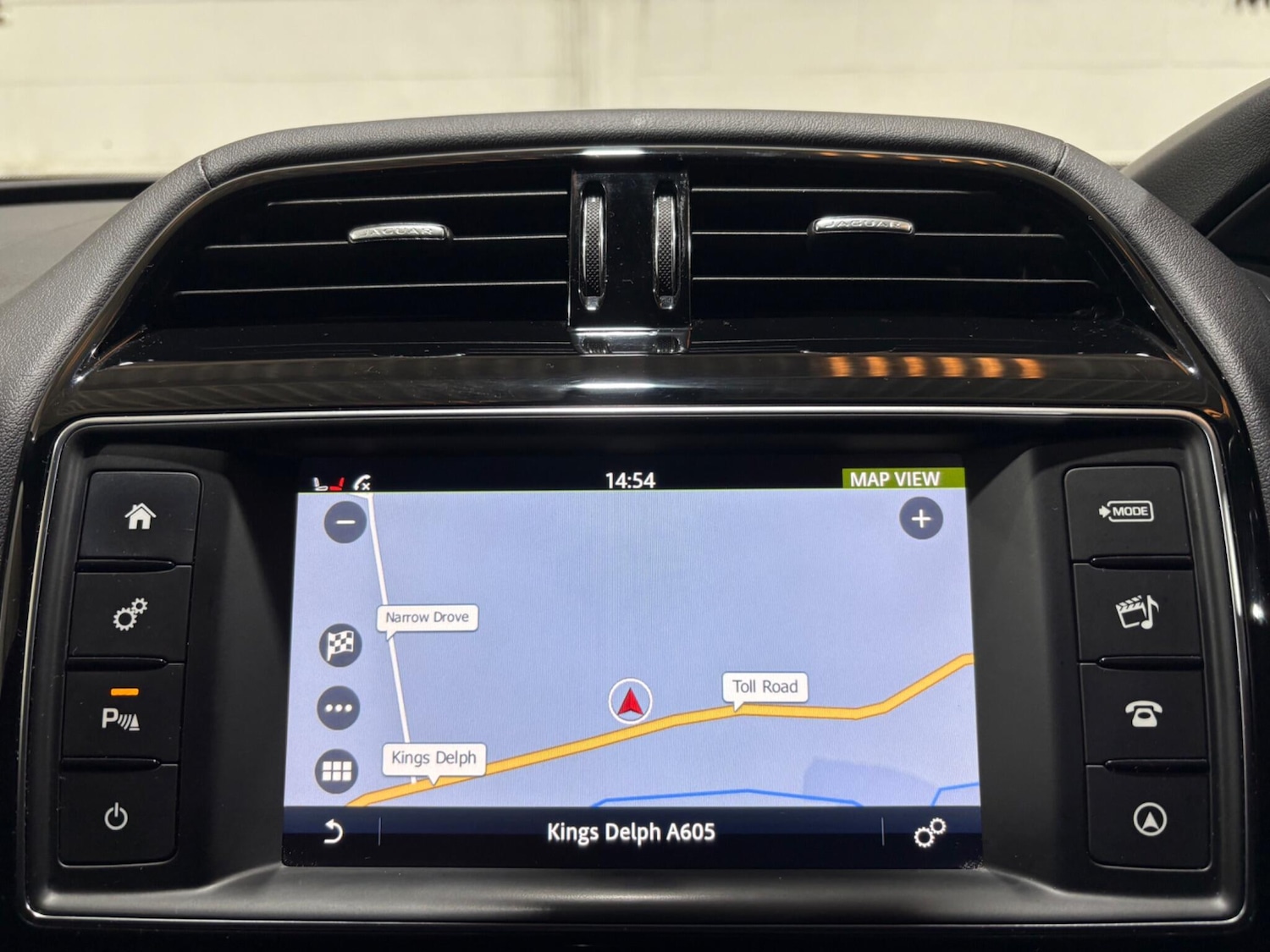 Used Jaguar F-Pace 2017 for sale - 76801476: Photo 56