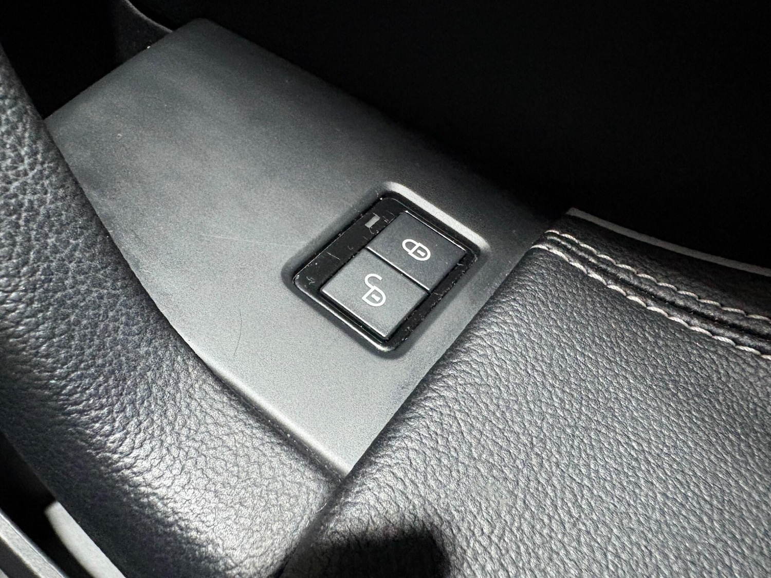 Used Jaguar F-Pace 2017 for sale - 76801476: Photo 70