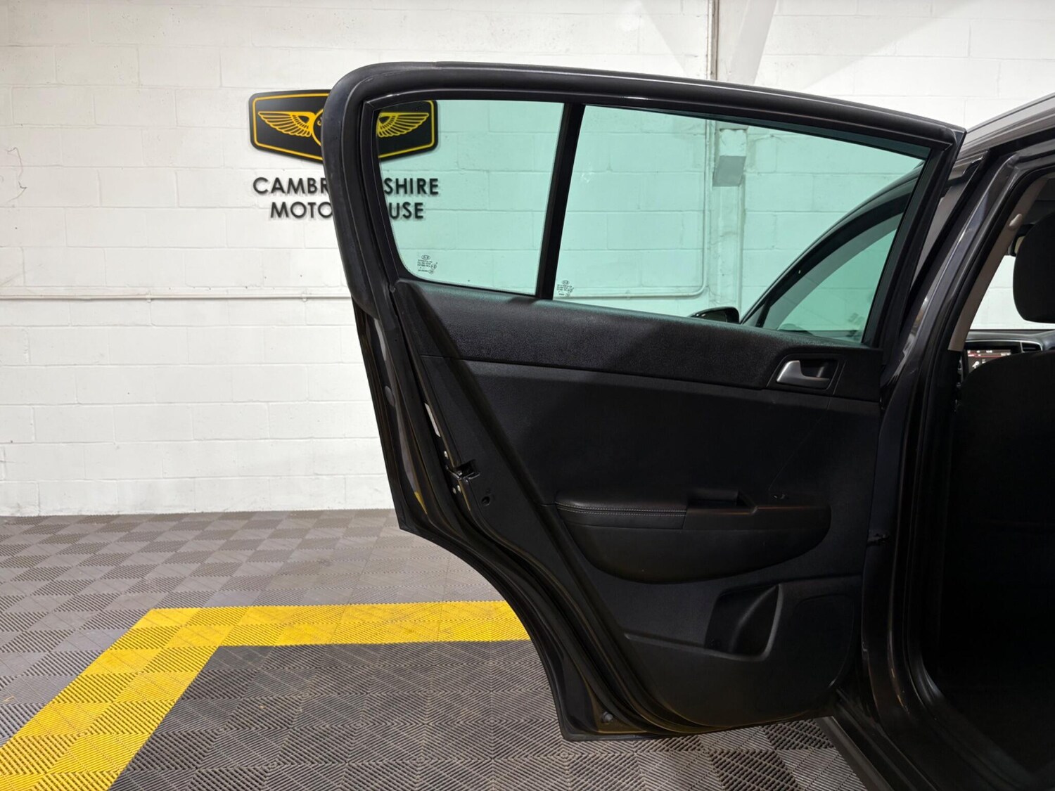 Used Kia Sportage 2018 for sale - 76000977: Photo 38