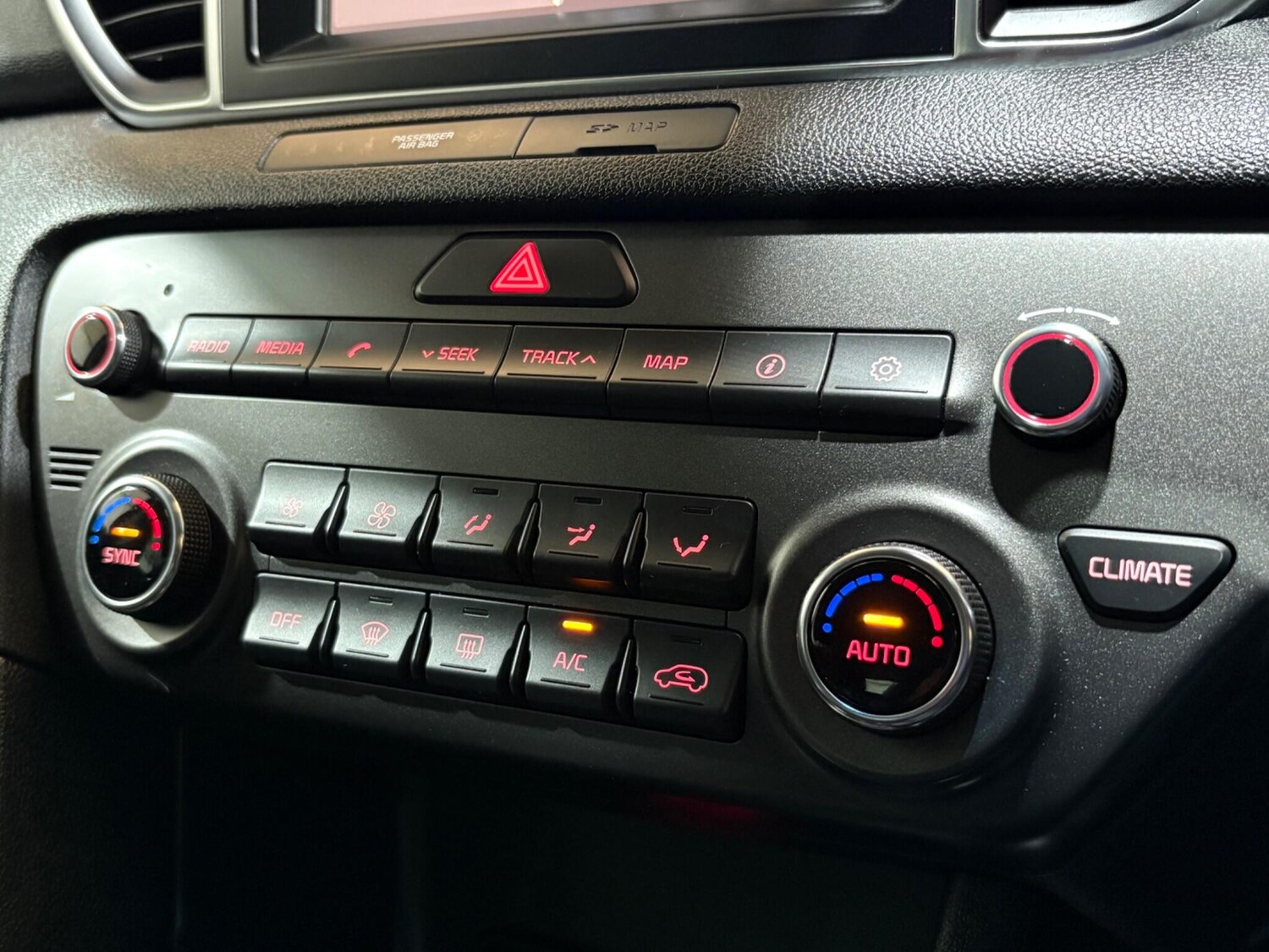 Used Kia Sportage 2018 for sale - 76000977: Photo 70