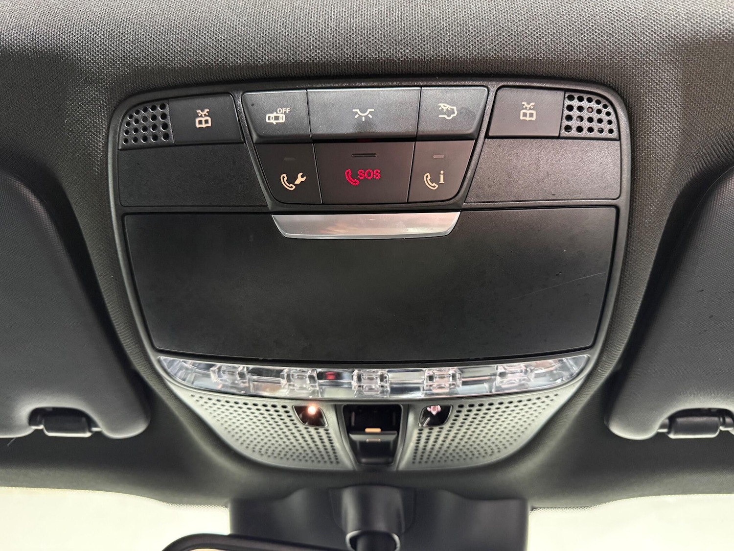 Used Mercedes-Benz GLC 2018 for sale - 76990180: Photo 14