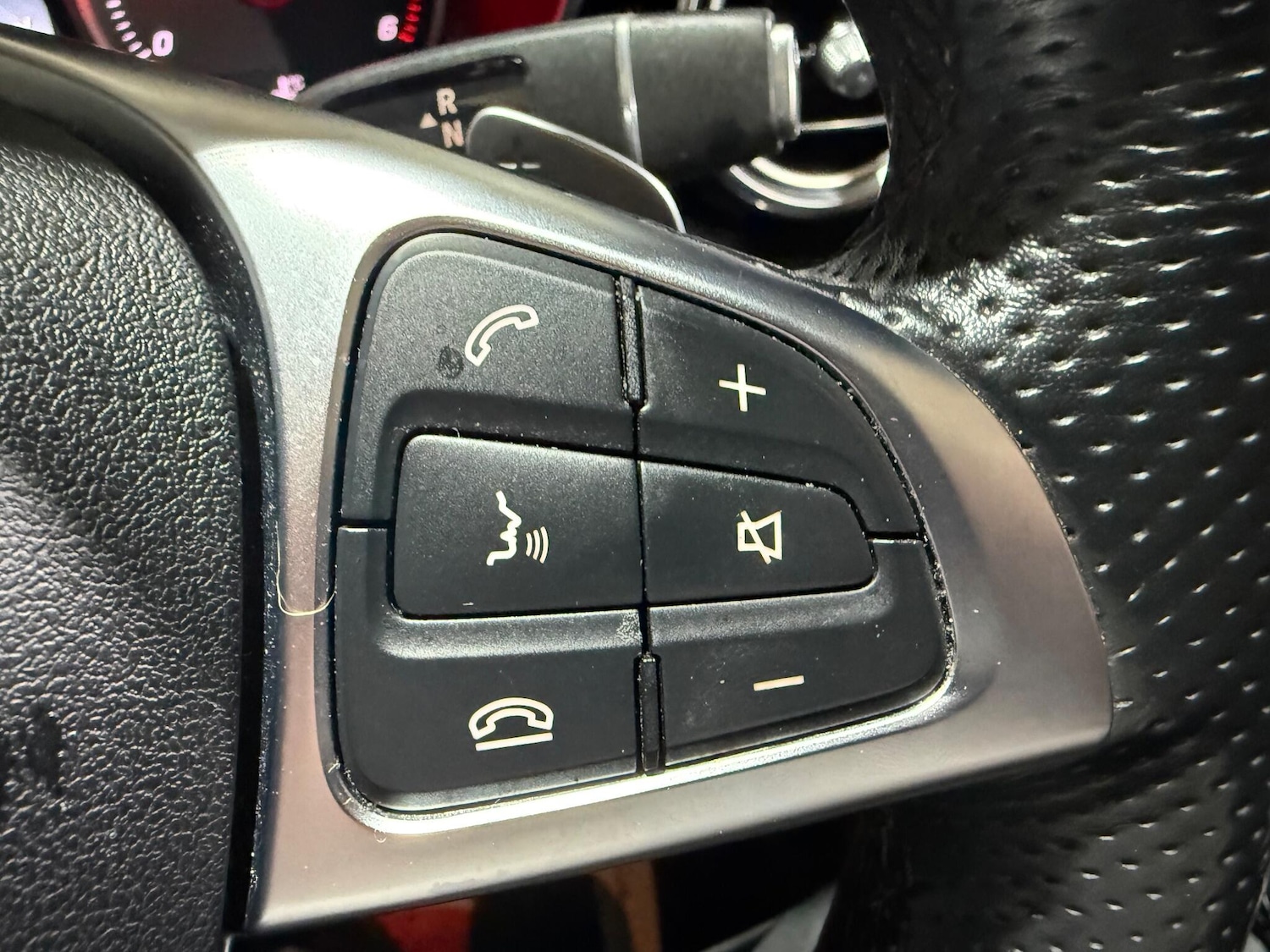 Used Mercedes-Benz GLC 2018 for sale - 76990180: Photo 35