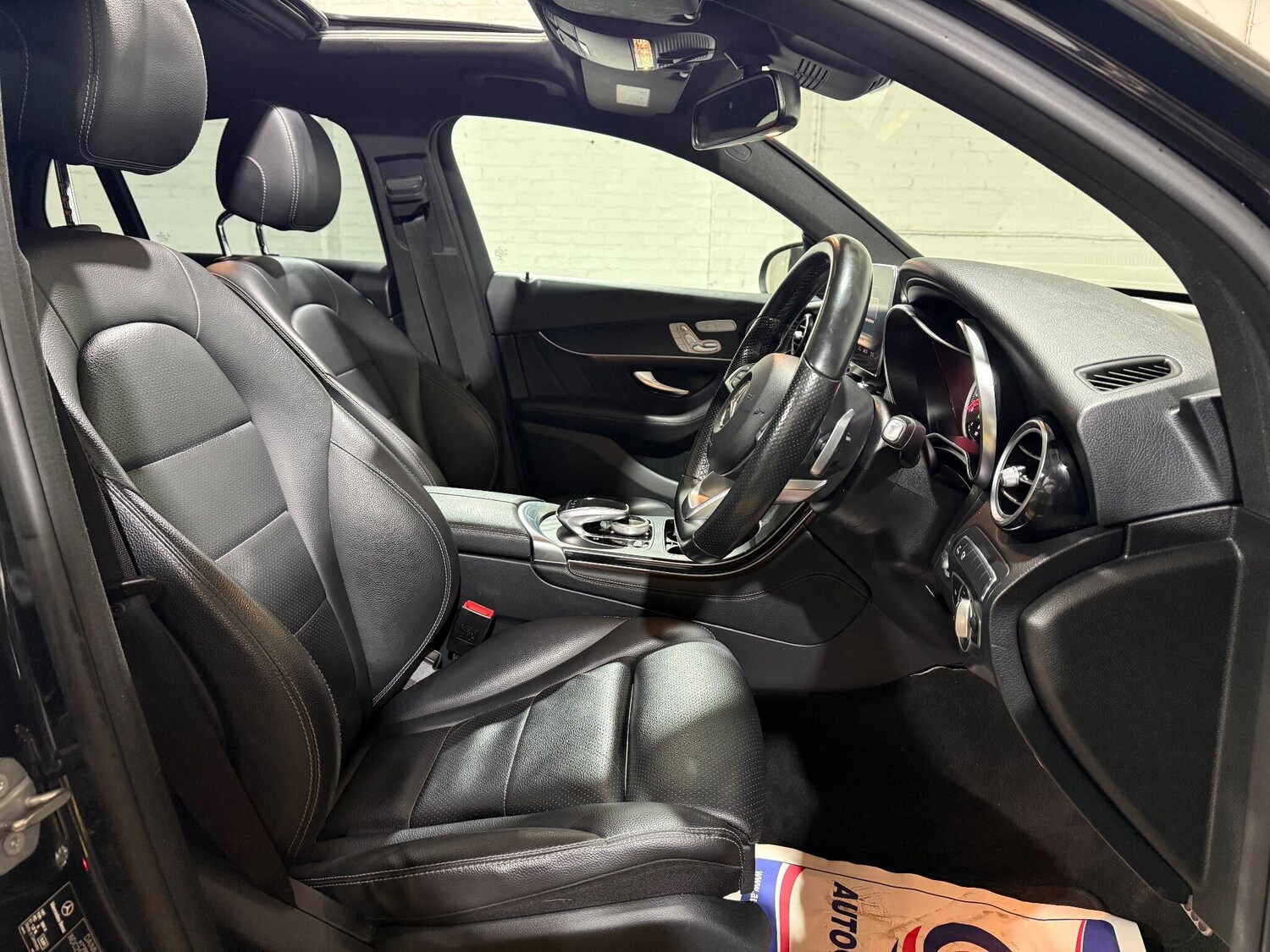 Used Mercedes-Benz GLC 2018 for sale - 76990180: Photo 40