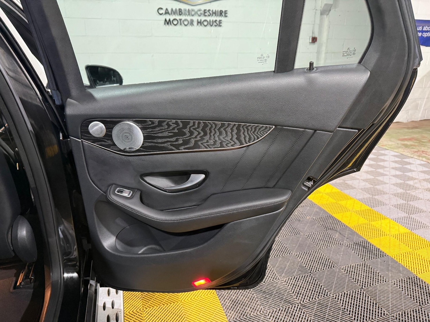 Used Mercedes-Benz GLC 2018 for sale - 76990180: Photo 51