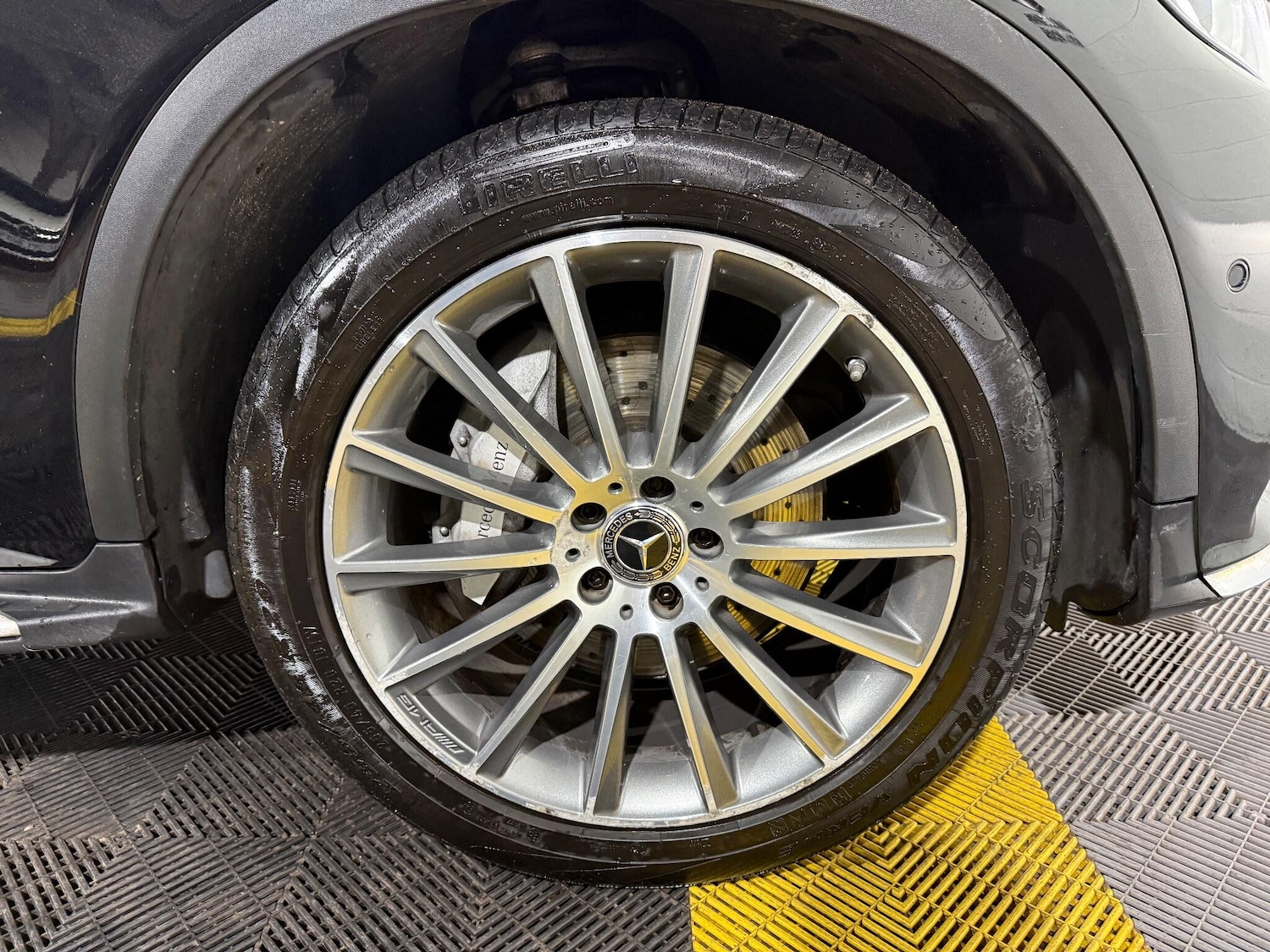 Used Mercedes-Benz GLC 2018 for sale - 76990180: Photo 76