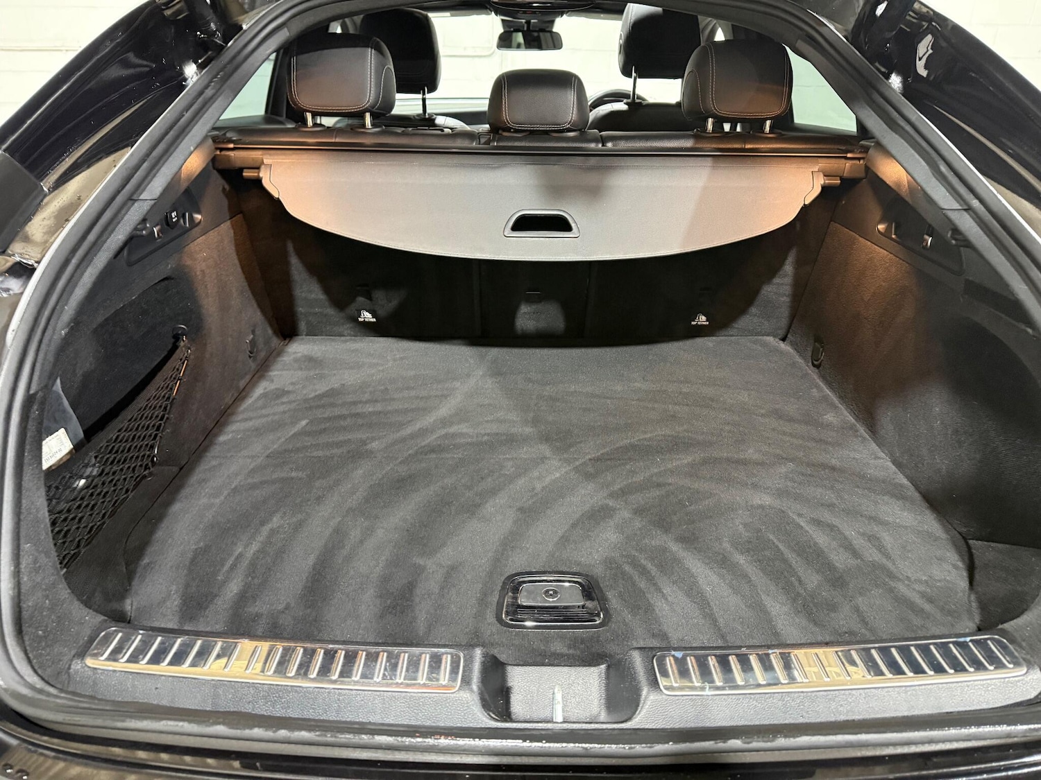 Used Mercedes-Benz GLC 2018 for sale - 76990180: Photo 9