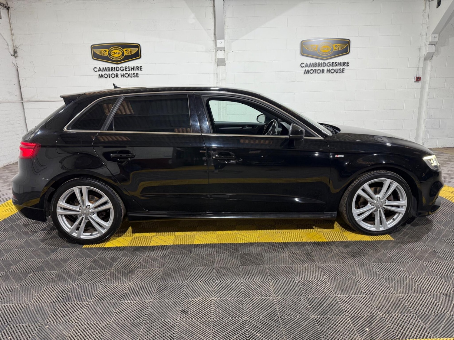 Used Audi A3 2017 for sale - 75669636: Photo 45