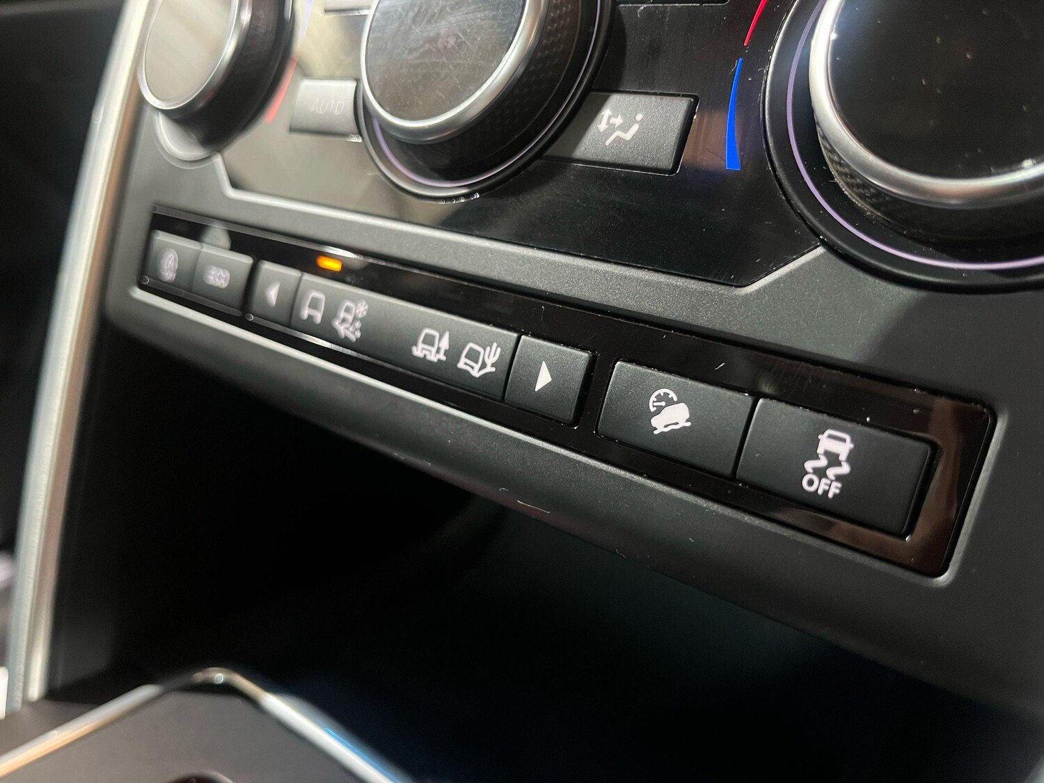 Used Land Rover Discovery Sport 2017 for sale - 76179647: Photo 19