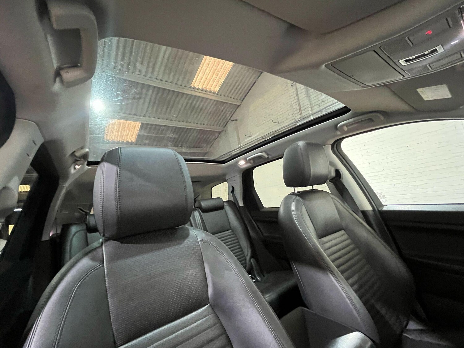 Used Land Rover Discovery Sport 2017 for sale - 76179647: Photo 37