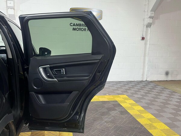 Used Land Rover Discovery Sport 2017 for sale - 76179647: Photo 47