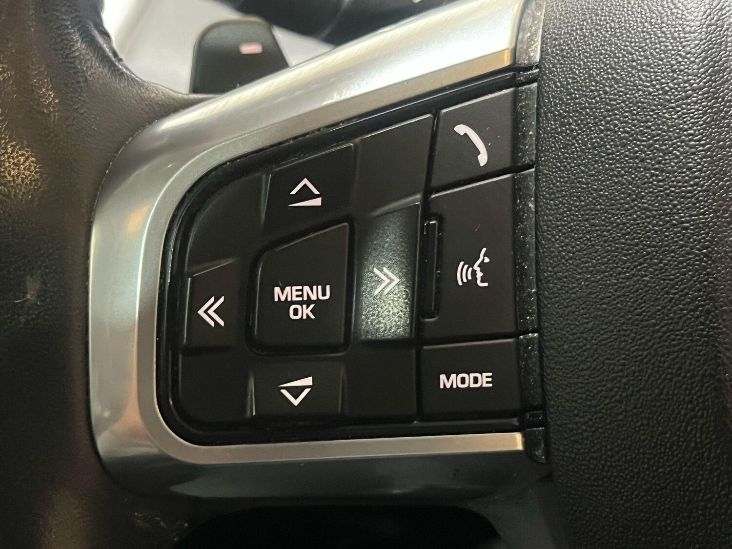 Used Land Rover Discovery Sport 2017 for sale - 76179647: Photo 54