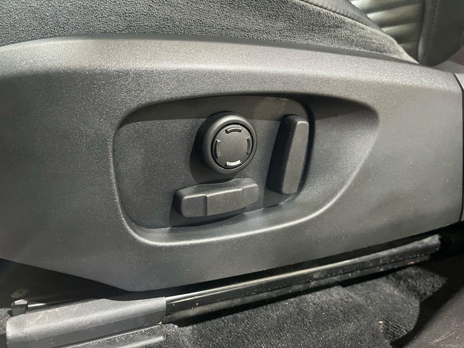 Used Land Rover Discovery Sport 2017 for sale - 76179647: Photo 87