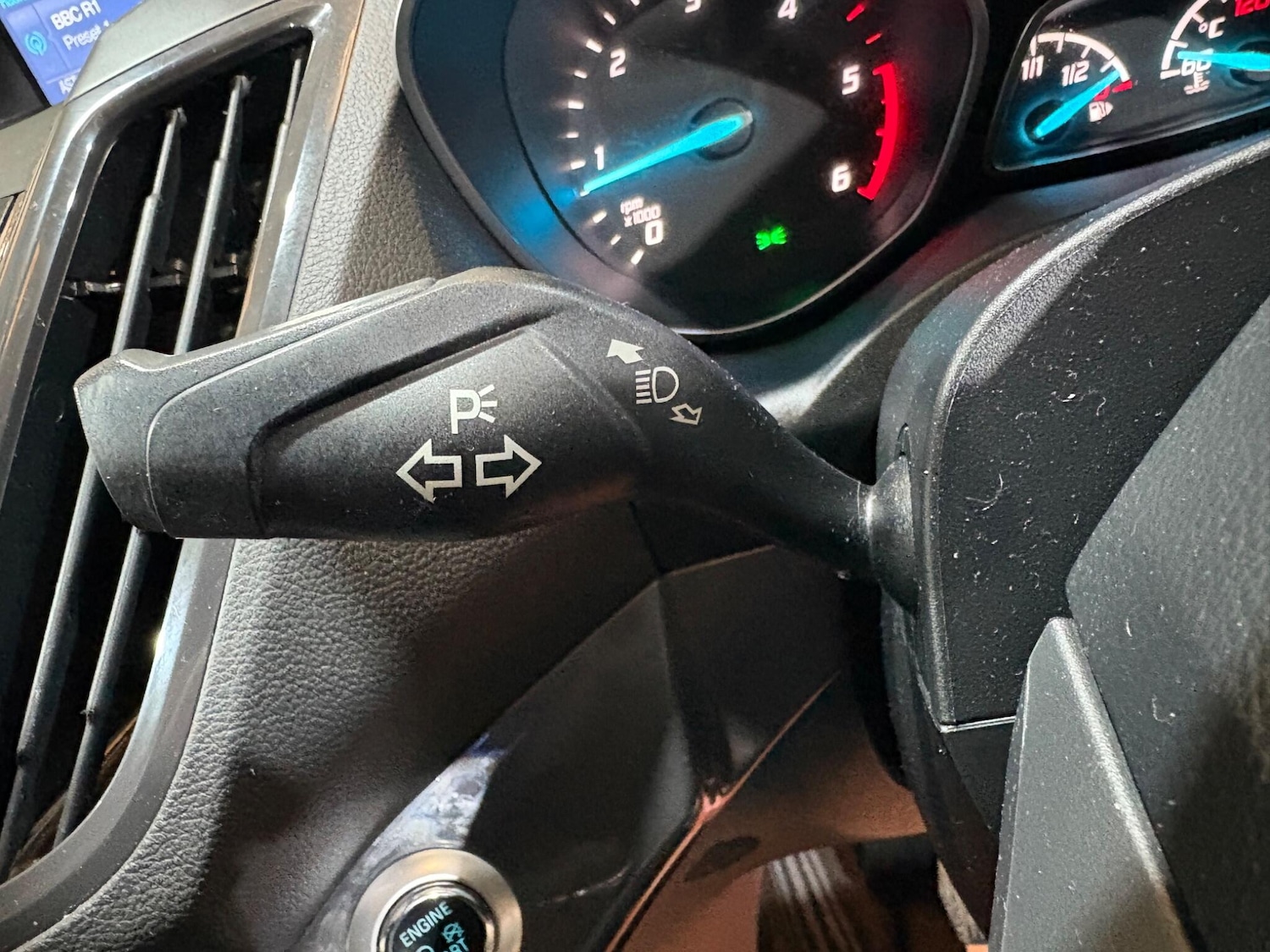 Used Ford Kuga 2015 for sale - 76990109: Photo 35