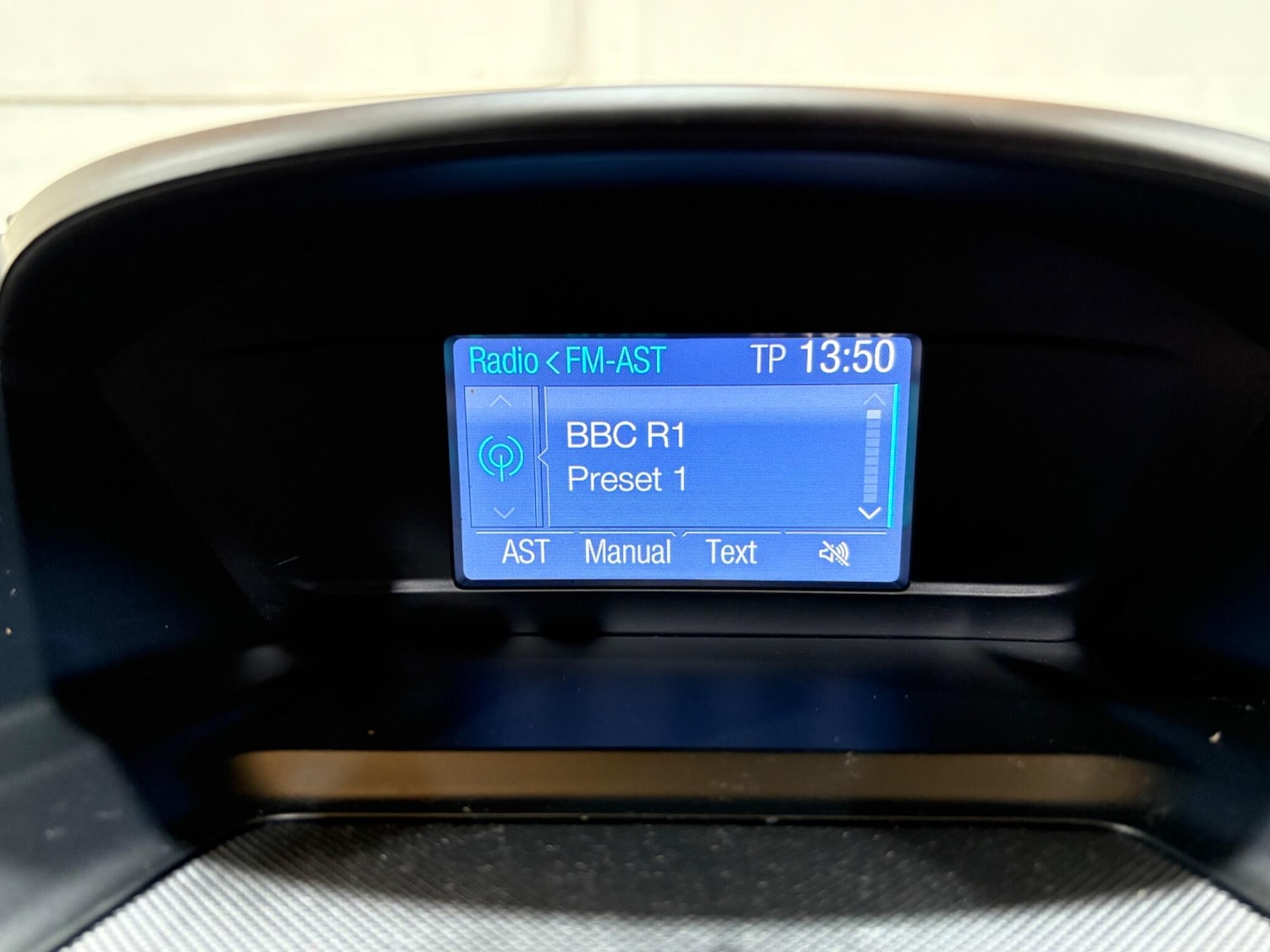 Used Ford Kuga 2015 for sale - 76990109: Photo 72