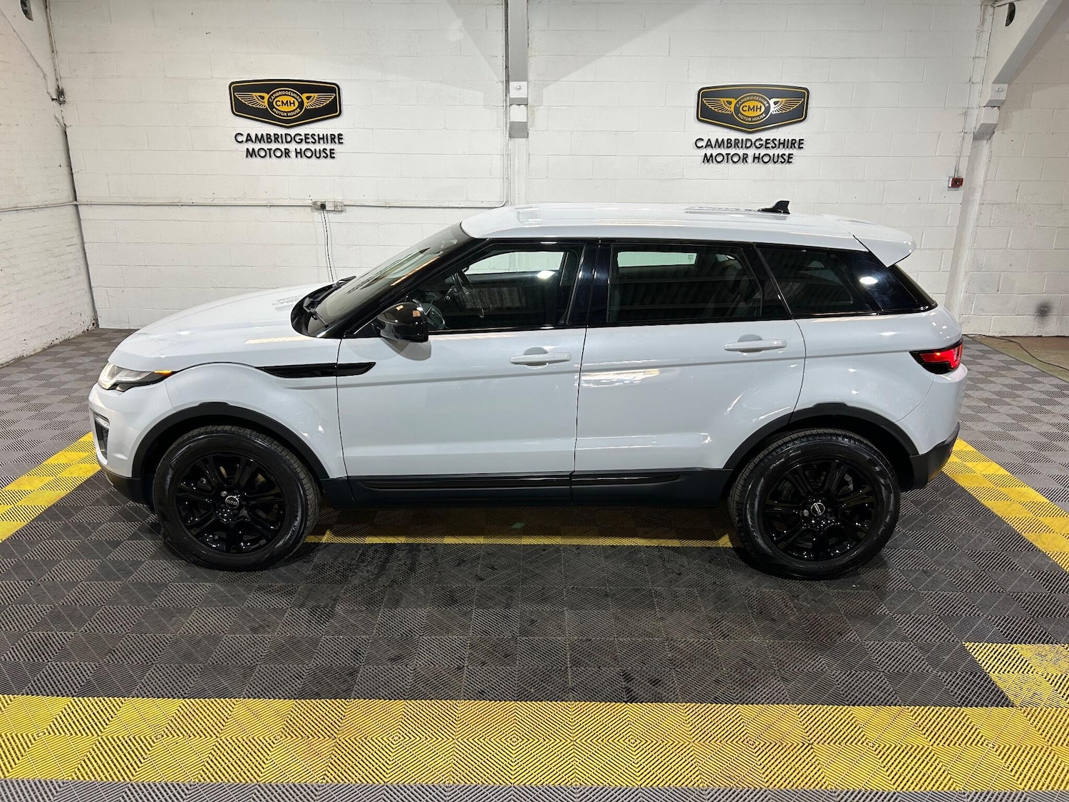 Used Land Rover Range Rover Evoque 2015 for sale - 76989555: Photo 11