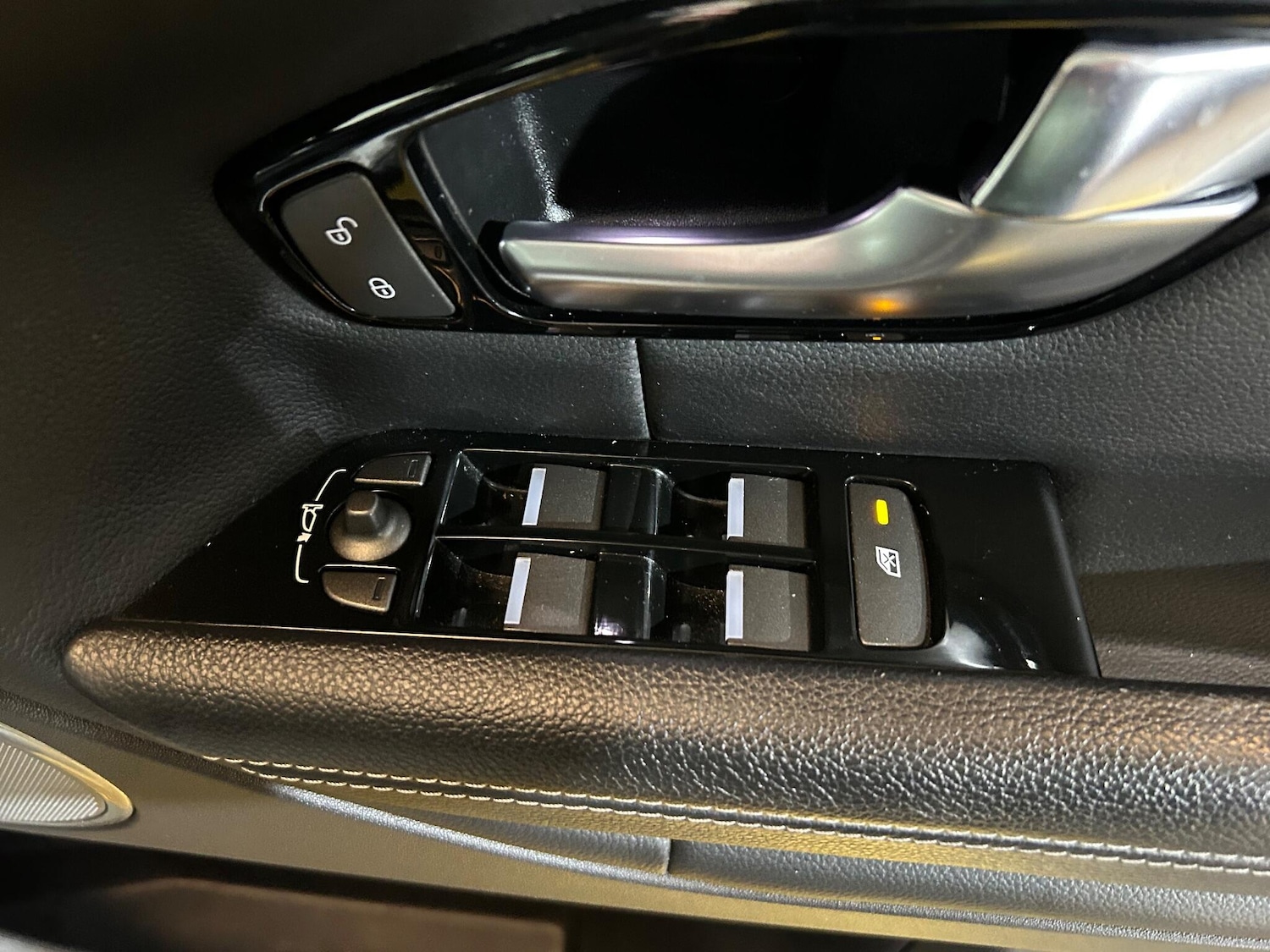 Used Land Rover Range Rover Evoque 2015 for sale - 76989555: Photo 34