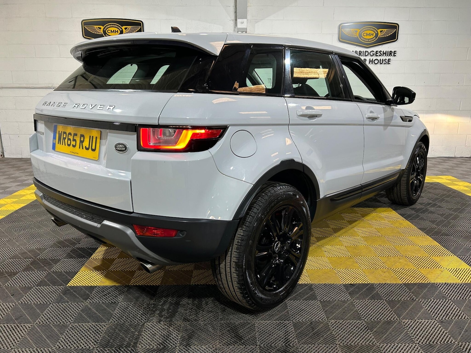 Used Land Rover Range Rover Evoque 2015 for sale - 76989555: Photo 4