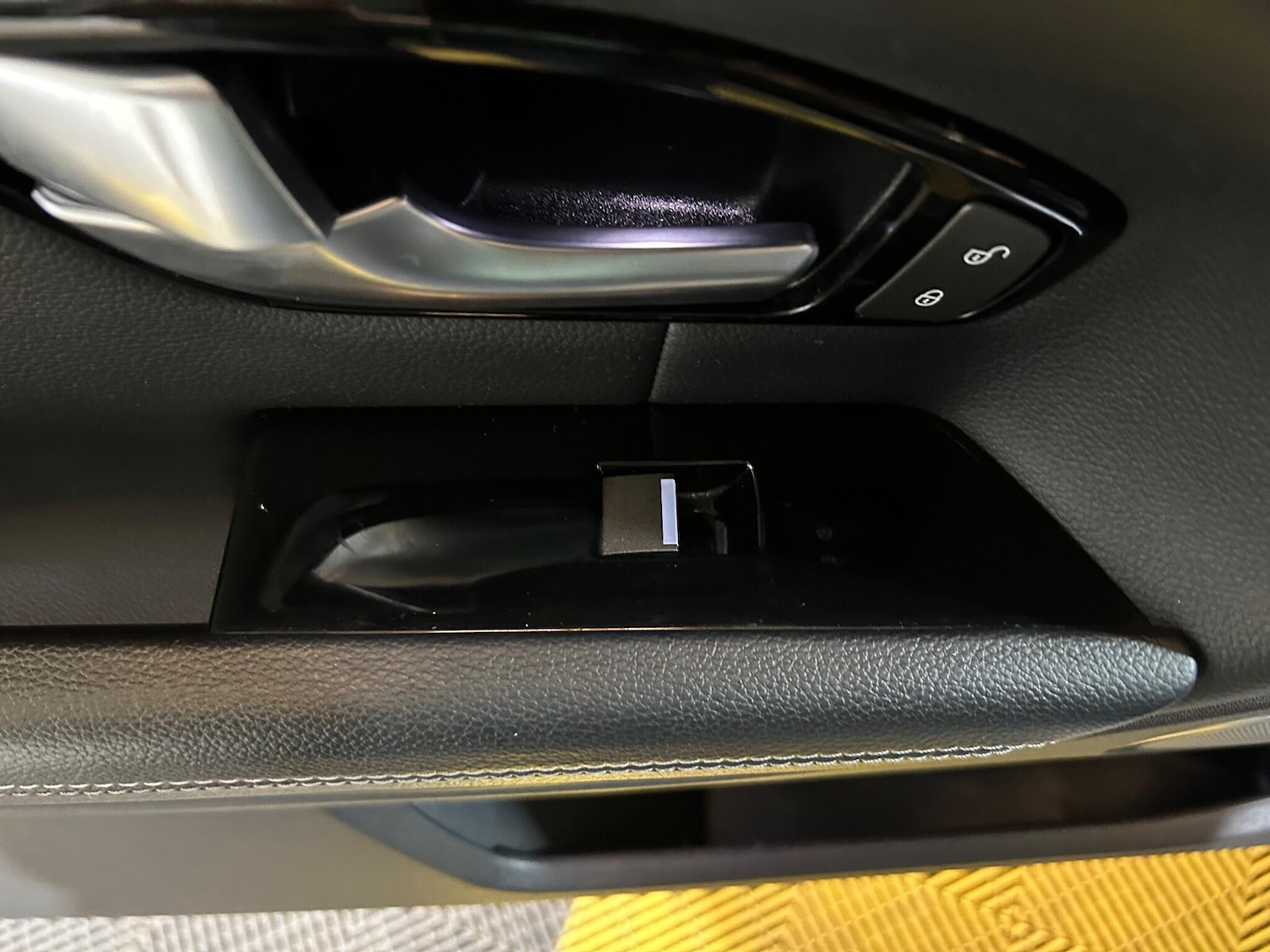 Used Land Rover Range Rover Evoque 2015 for sale - 76989555: Photo 65