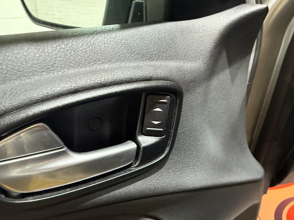 Used Ford S-Max 2011 for sale - 75682136: Photo 58