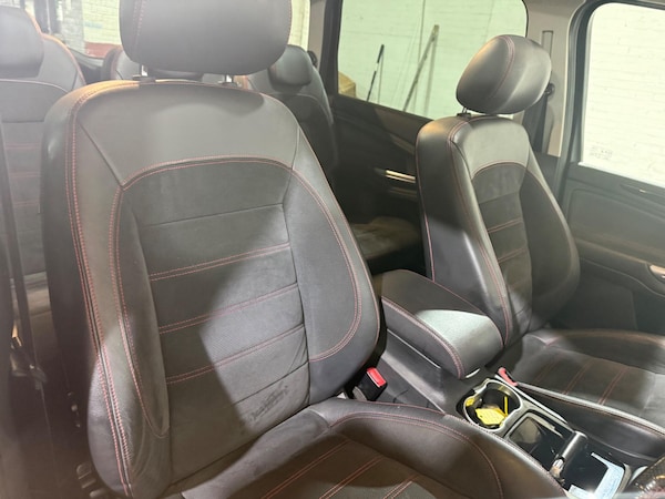 Used Ford S-Max 2011 for sale - 75682136: Photo 6