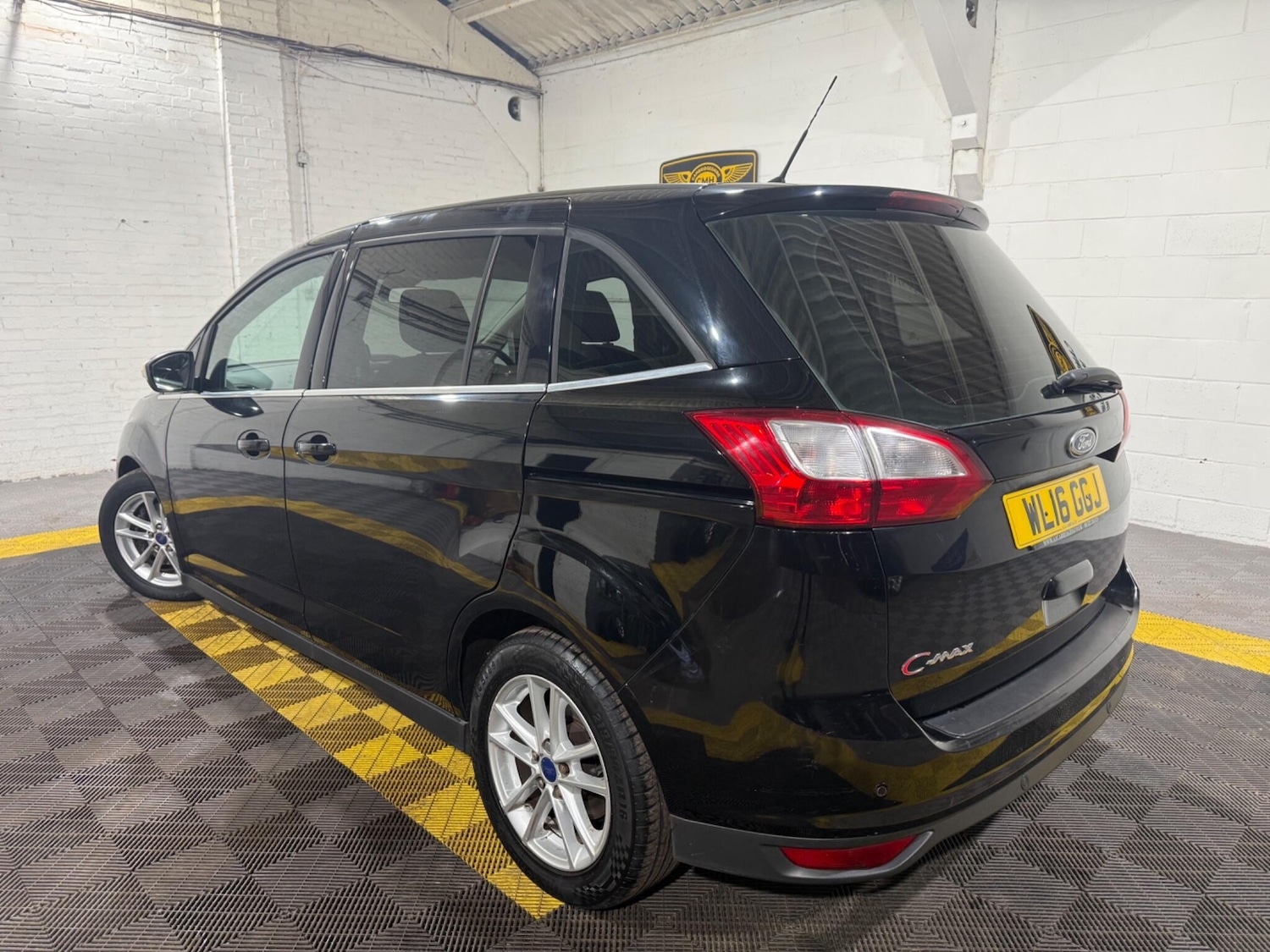 Used Ford Grand C-Max 2016 for sale - 77268009: Photo 2