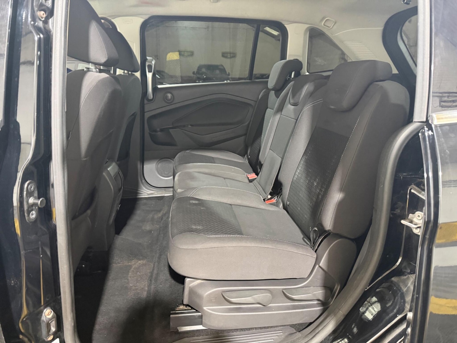 Used Ford Grand C-Max 2016 for sale - 77268009: Photo 43