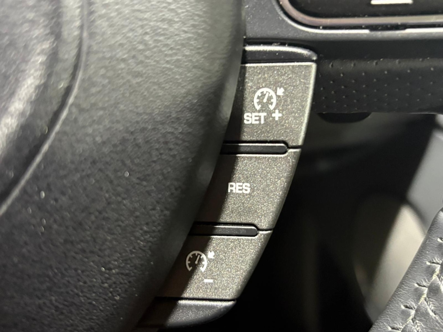 Used Land Rover Range Rover Evoque 2015 for sale - 76562412: Photo 12