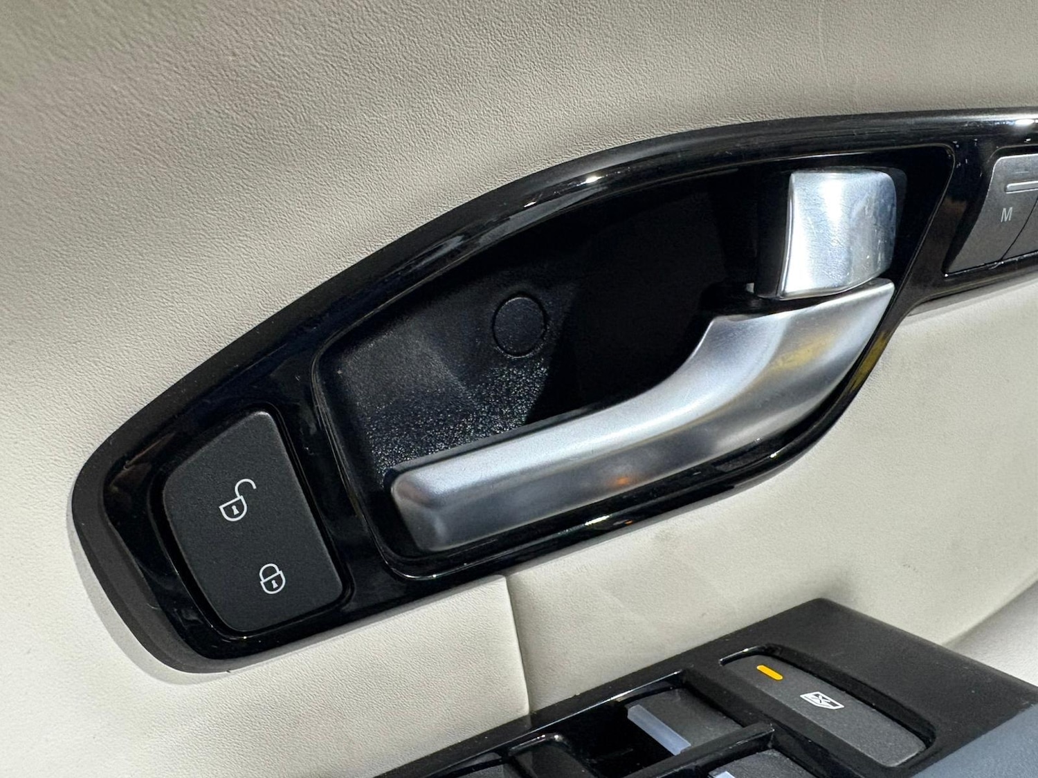 Used Land Rover Range Rover Evoque 2015 for sale - 76562412: Photo 14